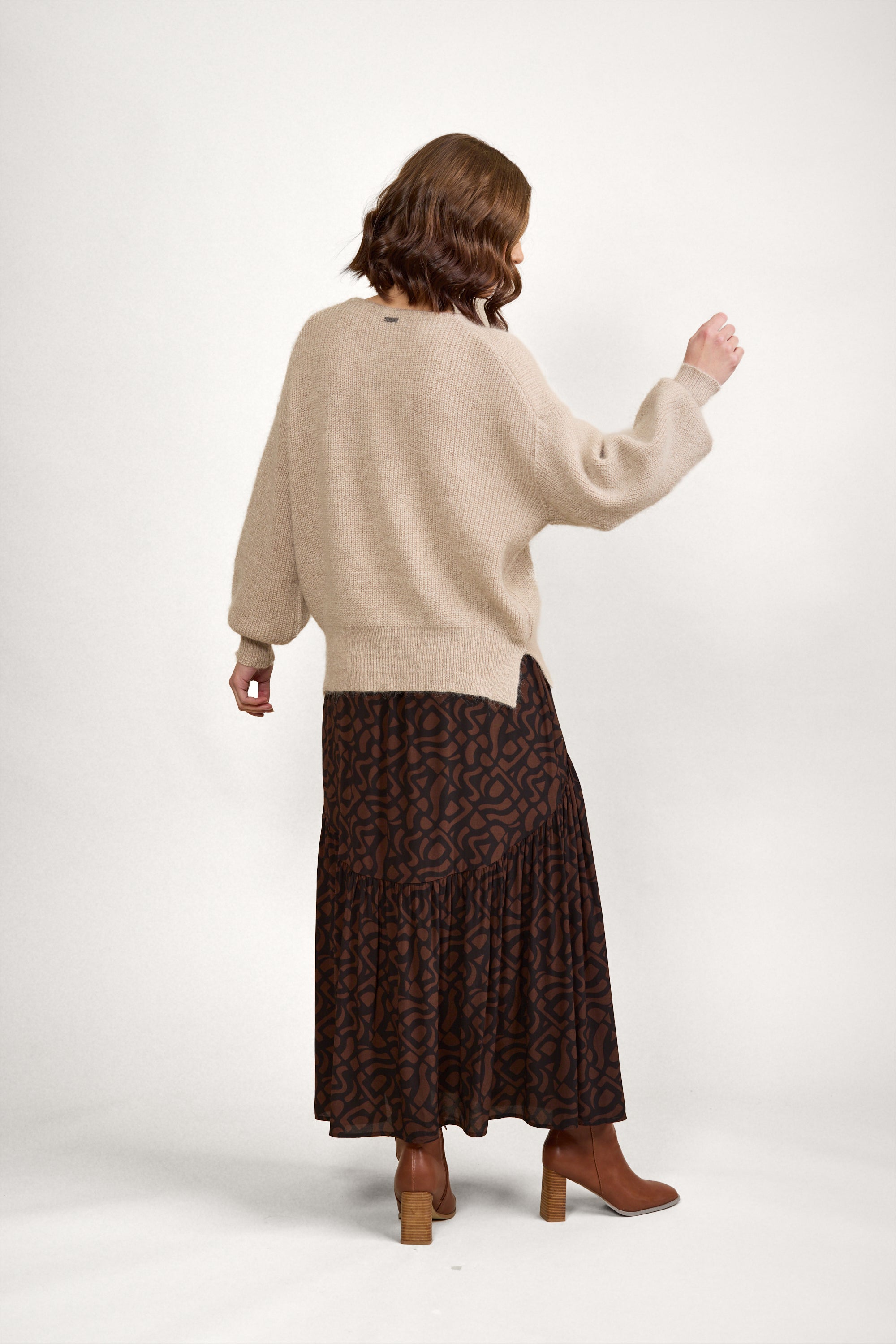 K2016A Note Sweater - Oatmeal - Knewe Label