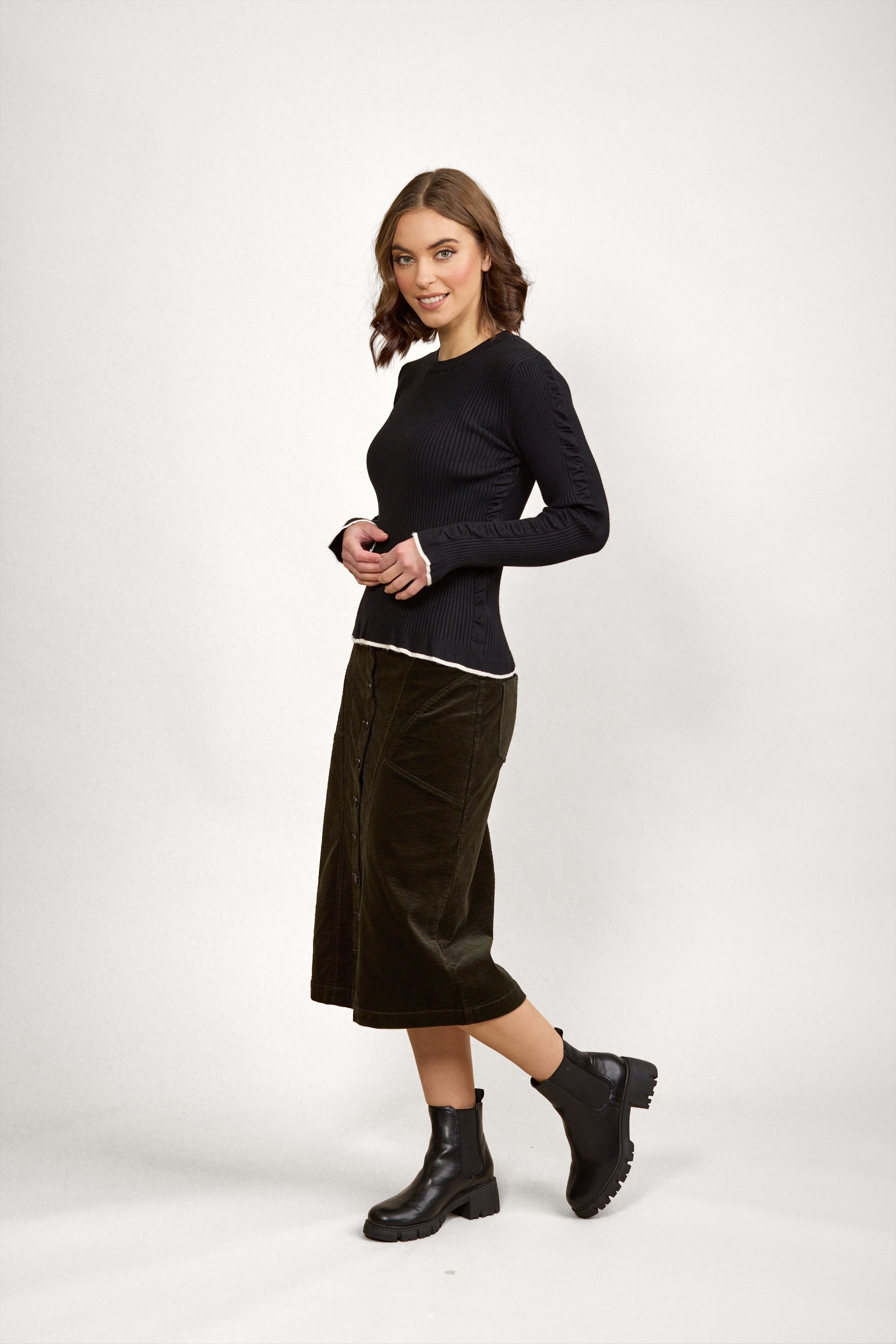K2031 Luxe Sweater - Black/White - Knewe Label