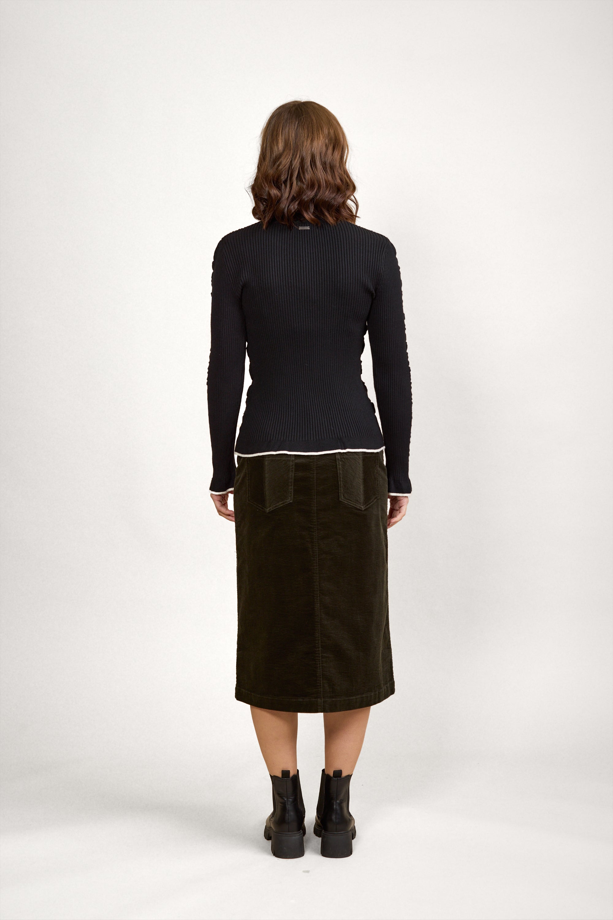 K2031 Luxe Sweater - Black/White - Knewe Label
