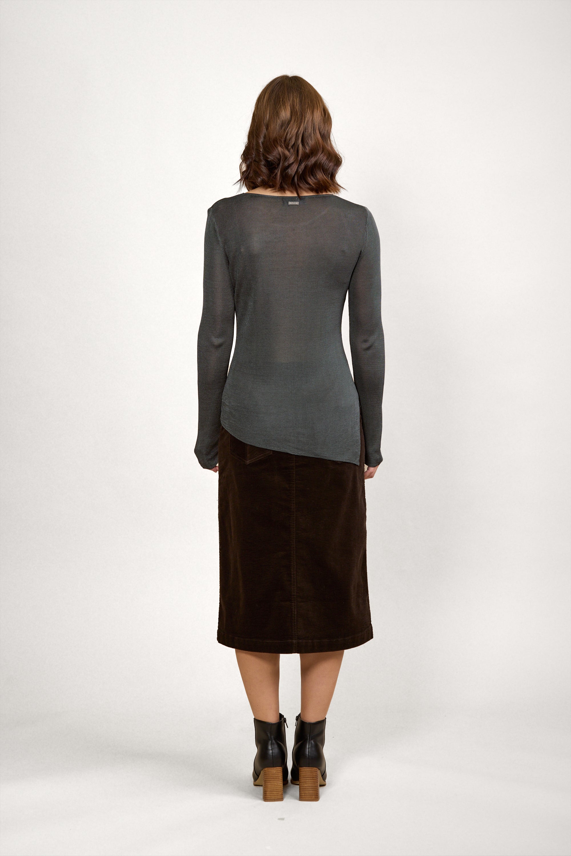 K2032 Dylan Sweater - Fog - Knewe Label