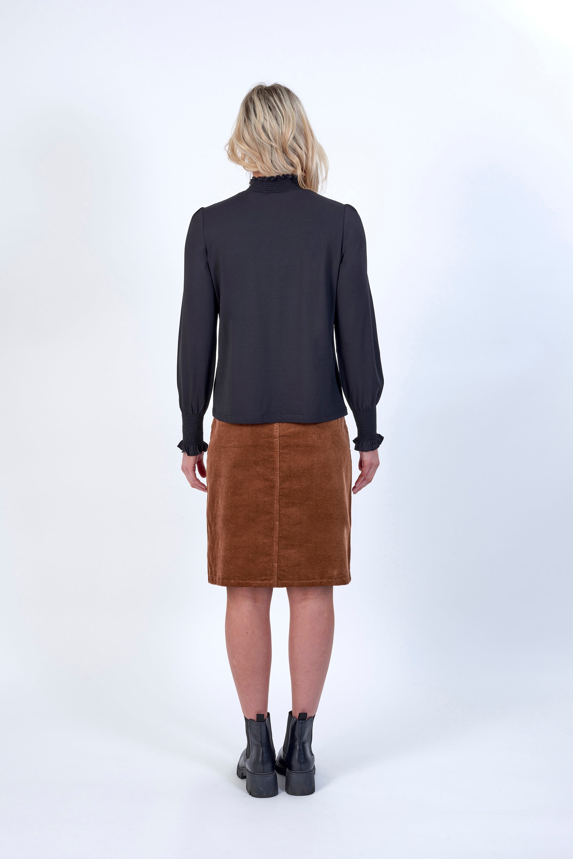 K3032 Black - Miso Top - Knewe Label
