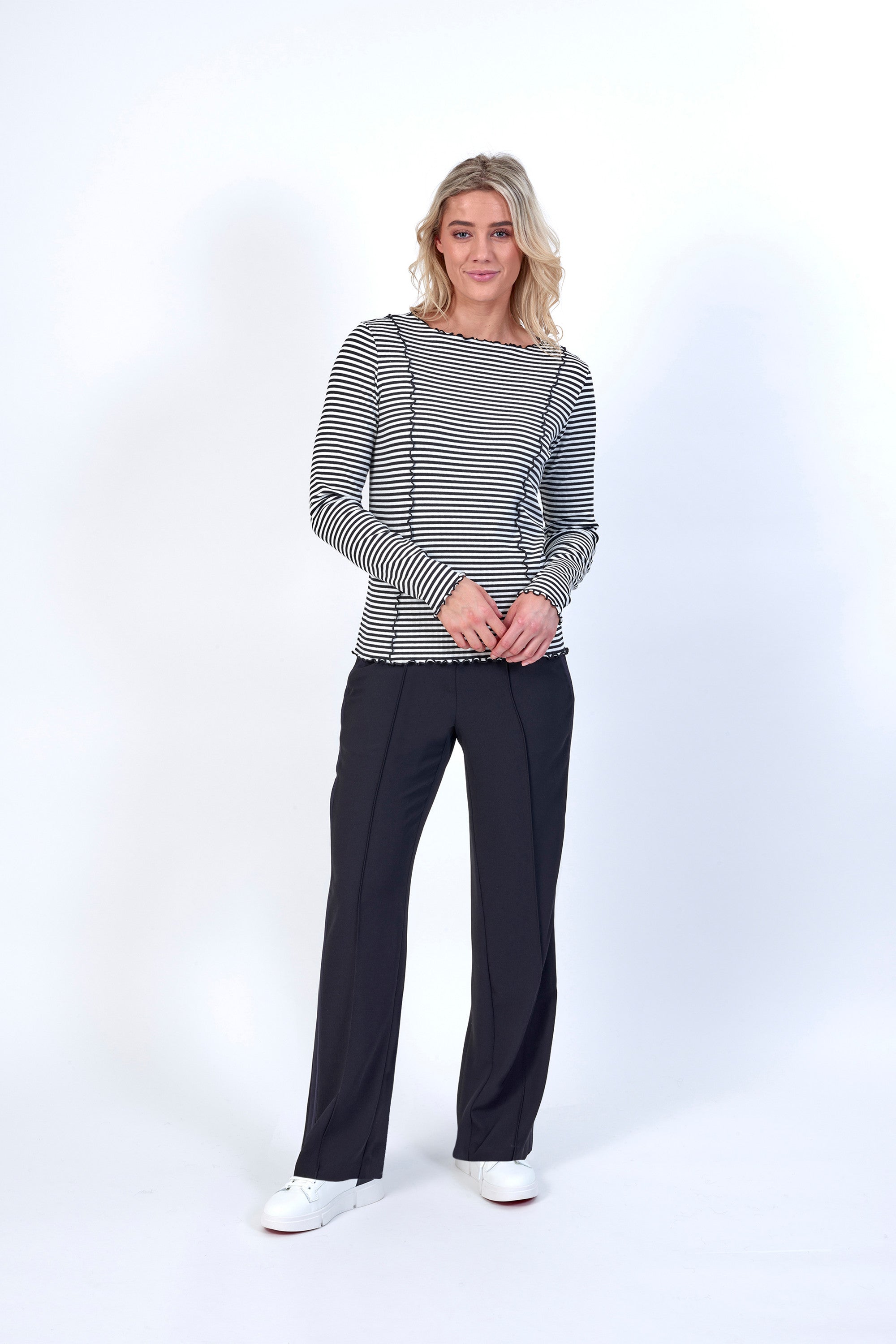 K3046 Black/Off White - Tribe Top - Knewe Label