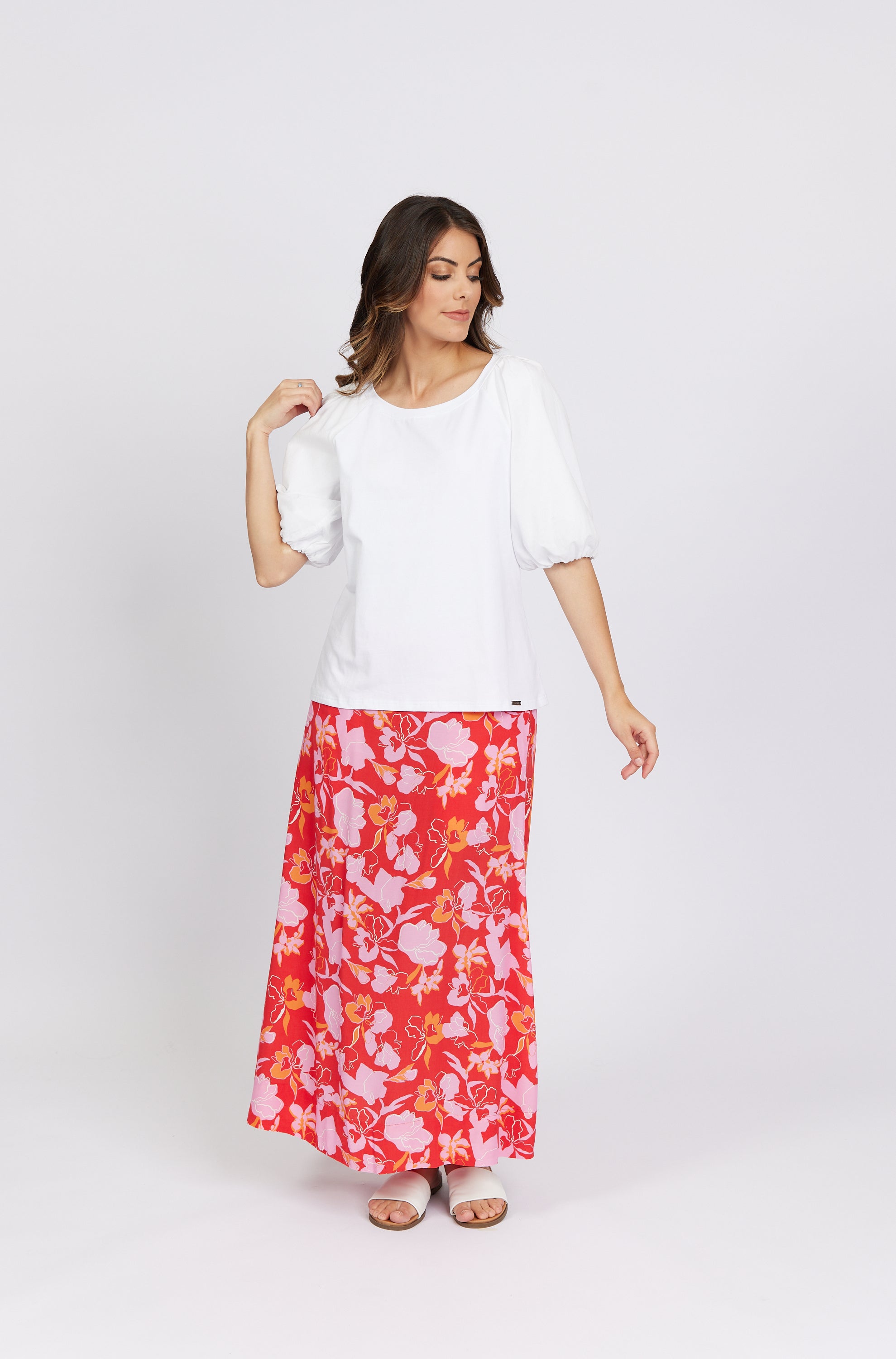 K3050 White - Zoom Top - Knewe Label