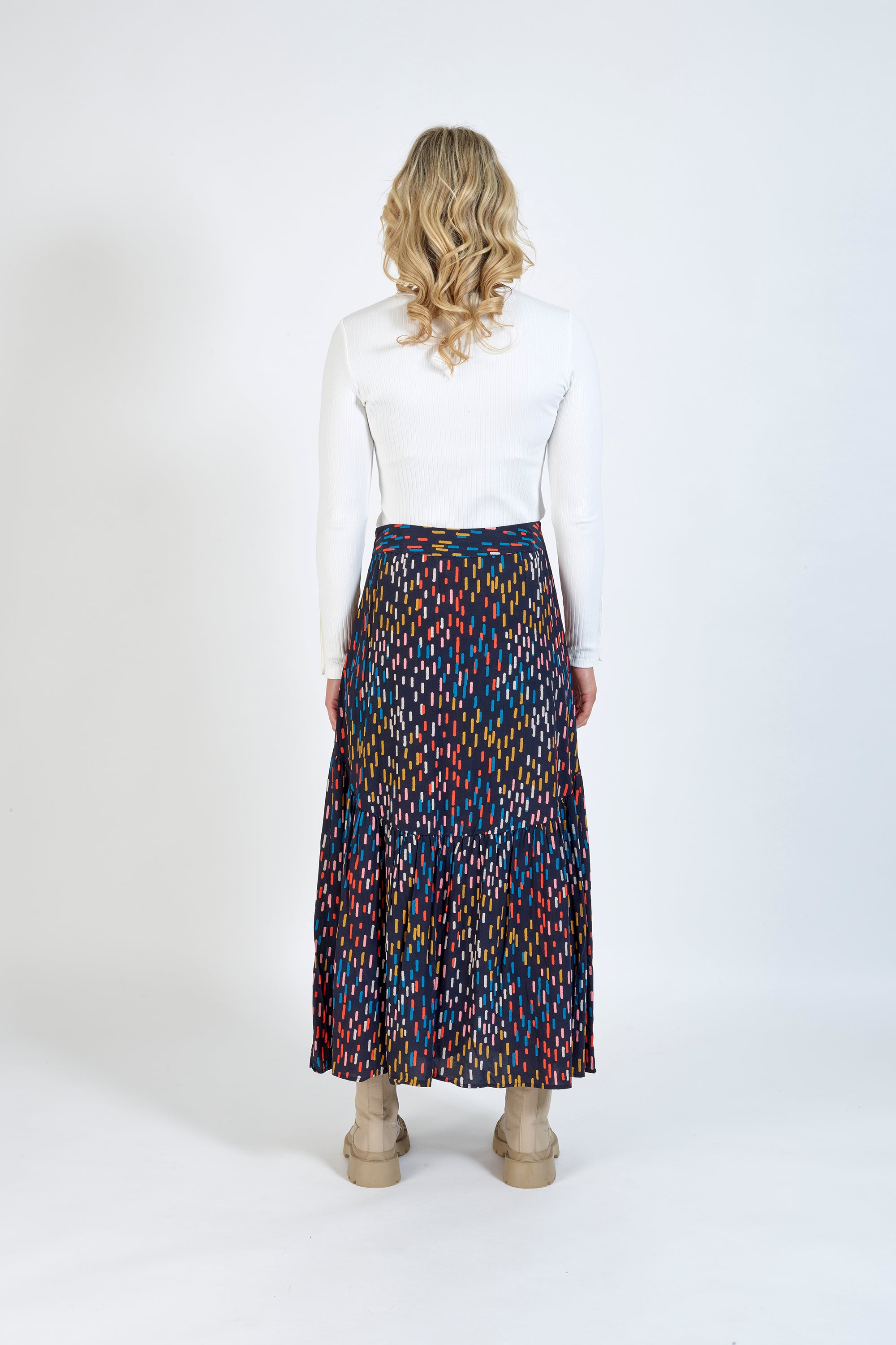 K4018 Illuminate - Vienna Skirt - Knewe Label