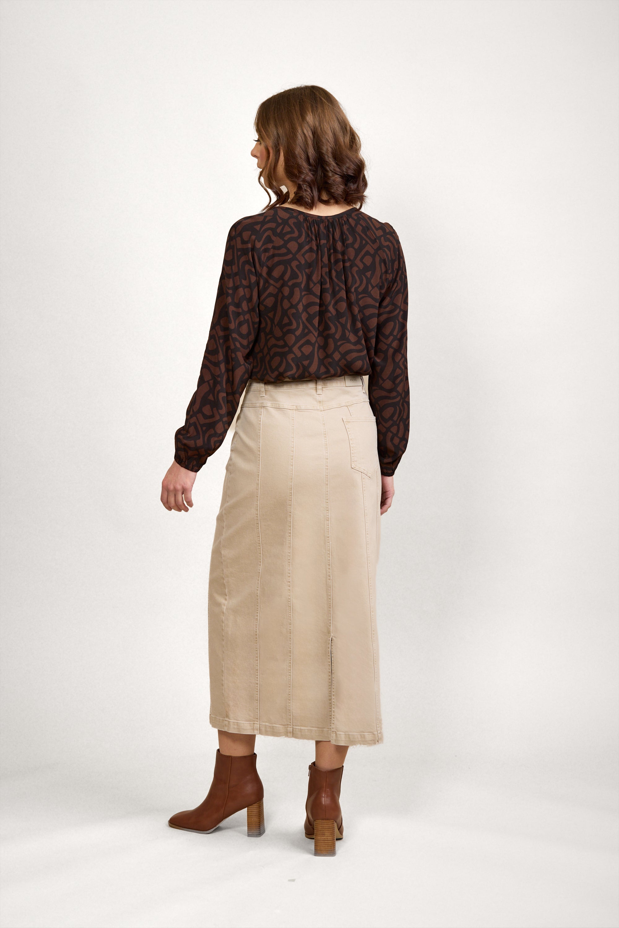 K4032 Cooper Skirt - Oat Denim - Knewe Label