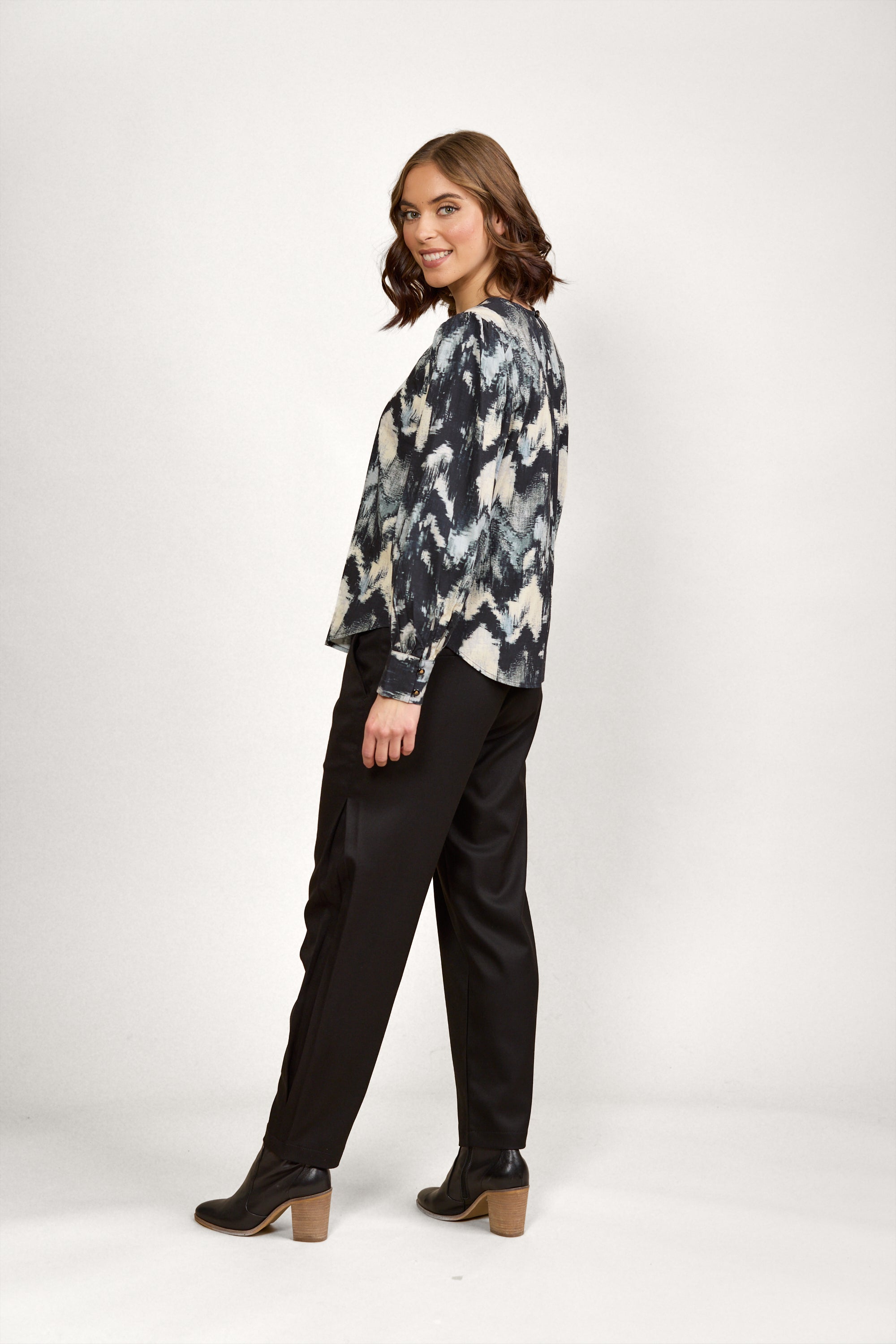 K5070 Lexie Top - Saint - Knewe Label
