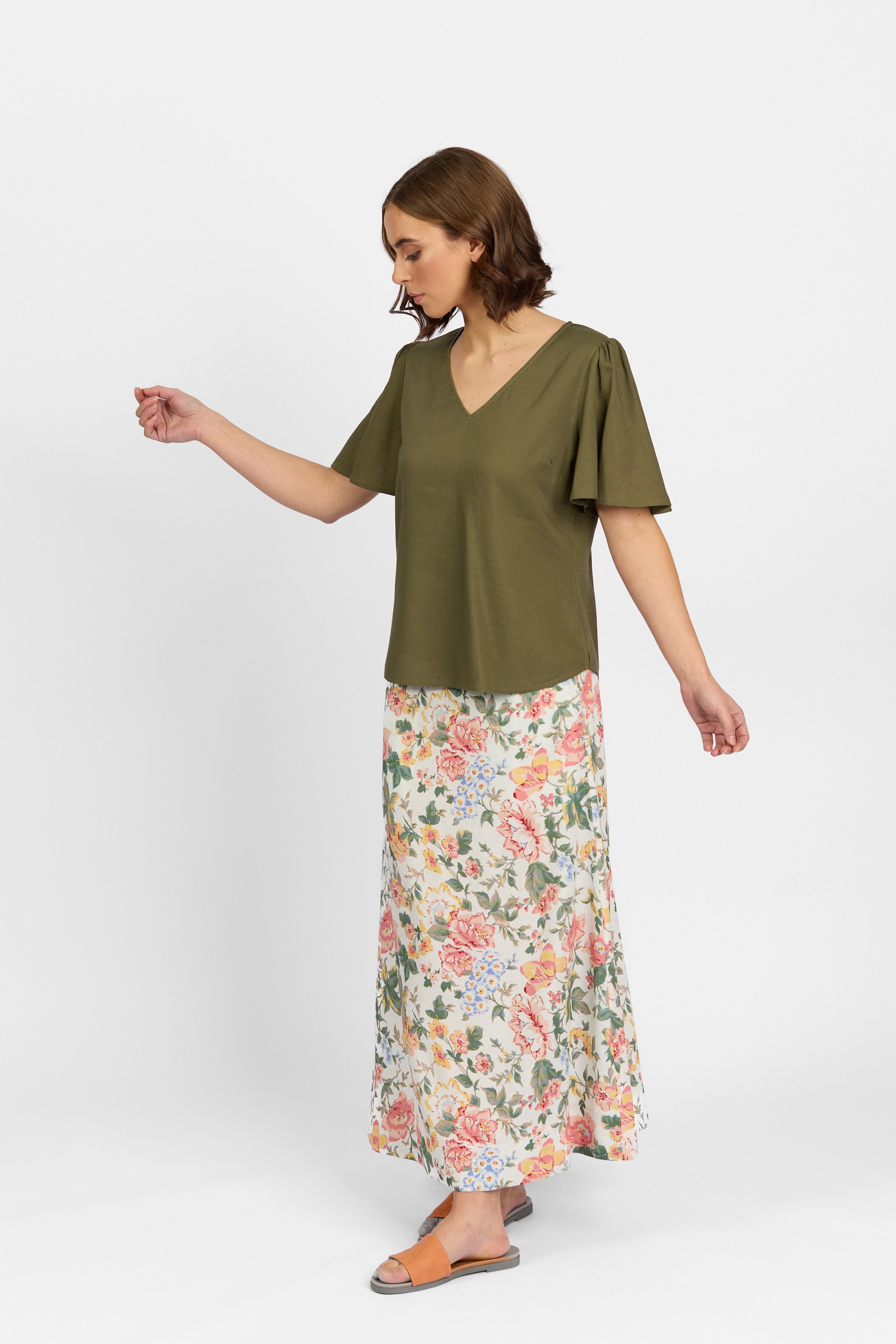 K5077 Olive - Hour Top - Knewe Label