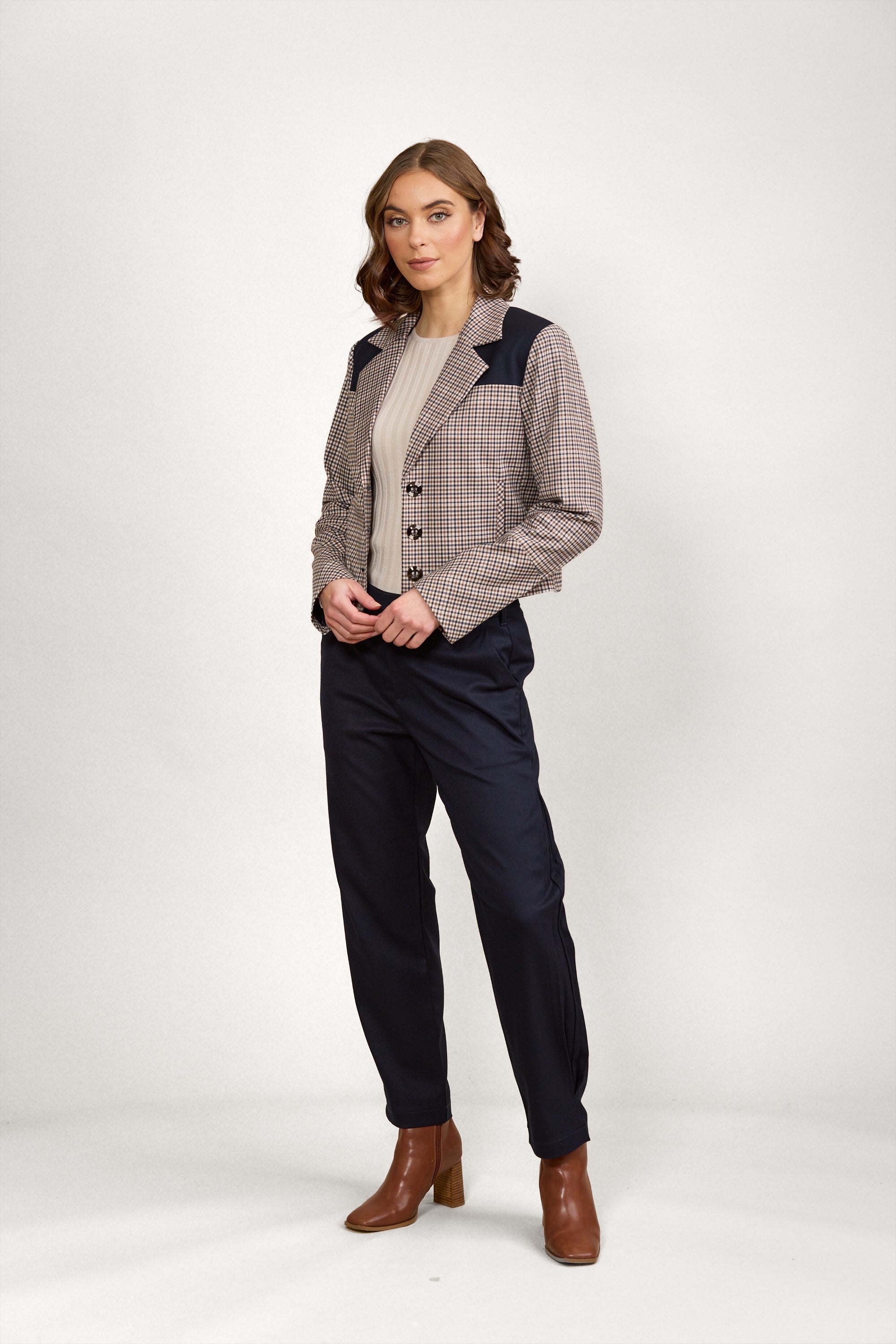K6040 Jude Blazer - Vogue Check - Knewe Label