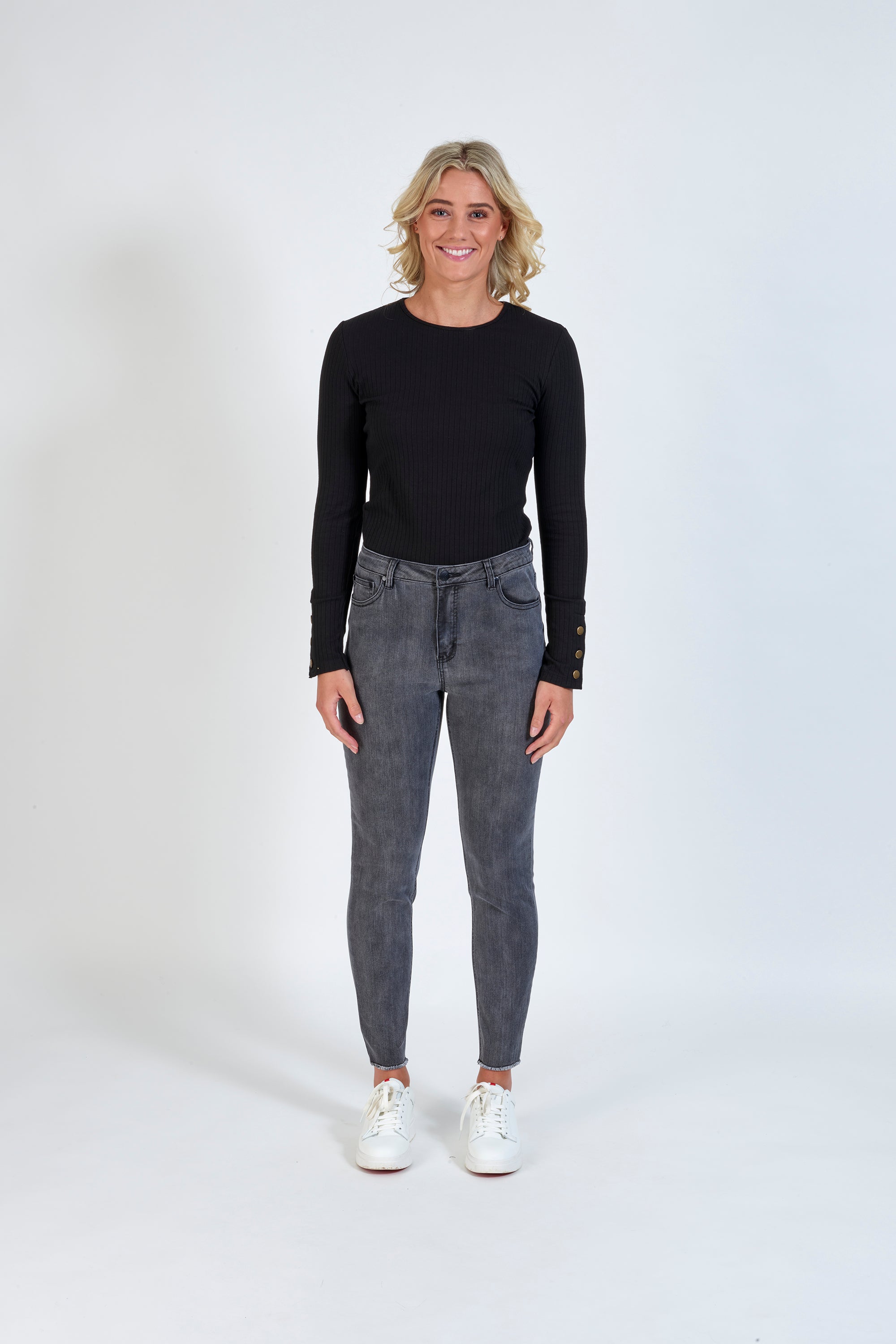 K7087 Space Grey - Sammy Jean - Knewe Label