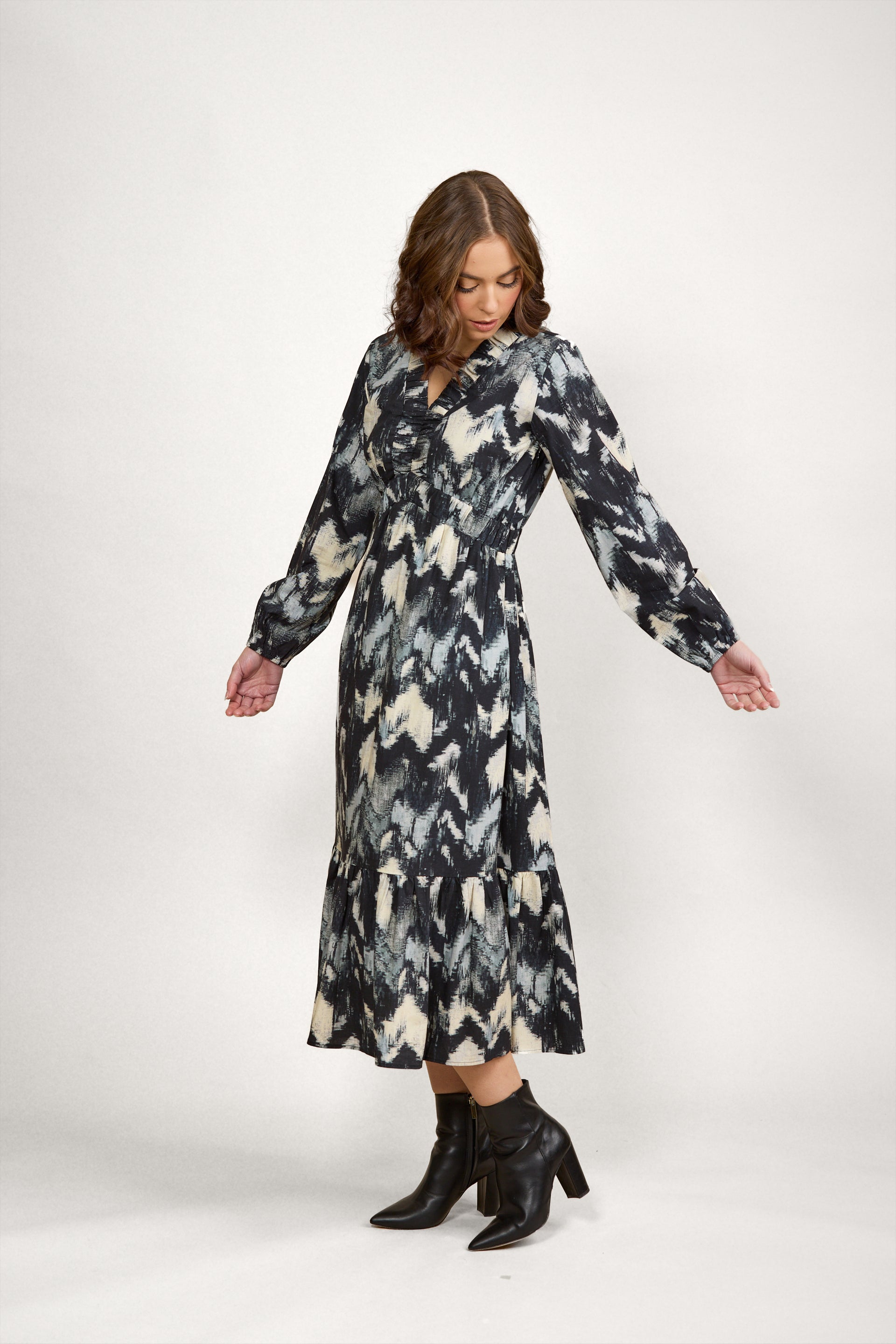 K1057 Jolene Dress - Saint
