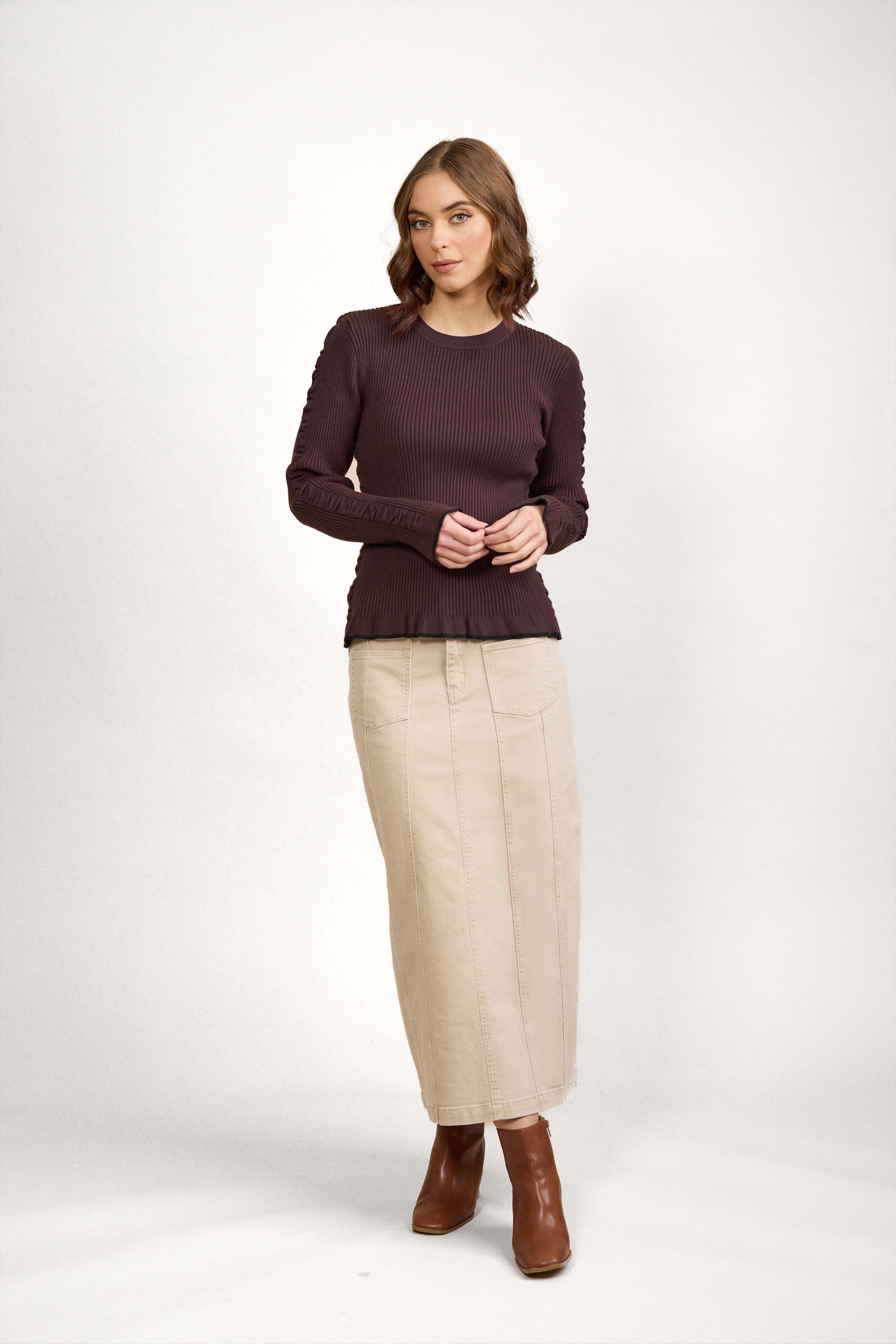 K2031 Luxe Sweater - Chocolate/Black - Knewe Label