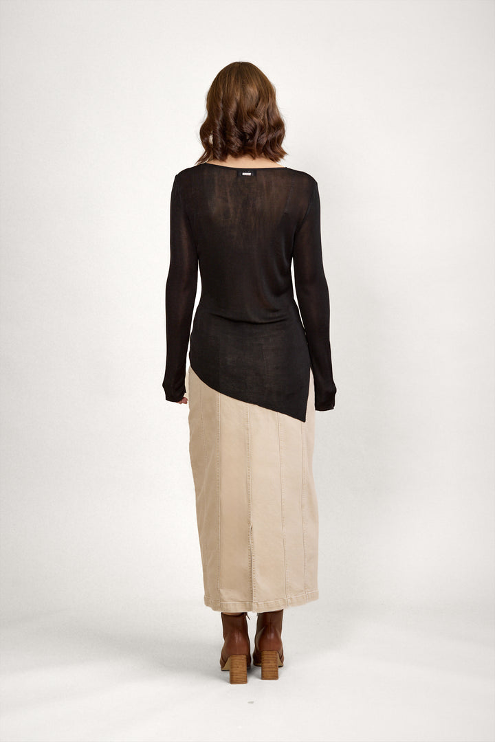 K2032 Dylan Sweater - Black - Knewe Label