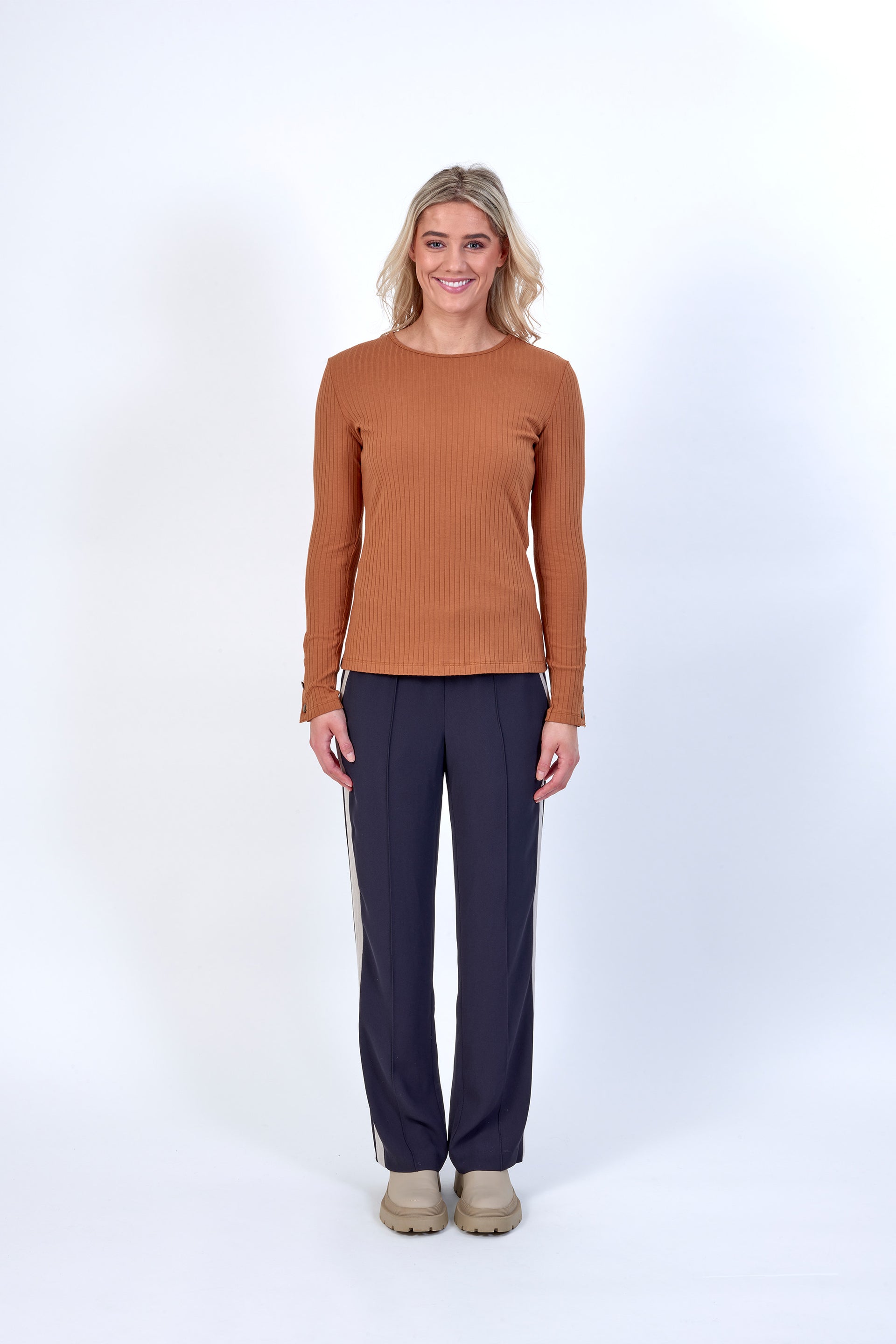 K3048 Tobacco - Virgo Top - Knewe Label