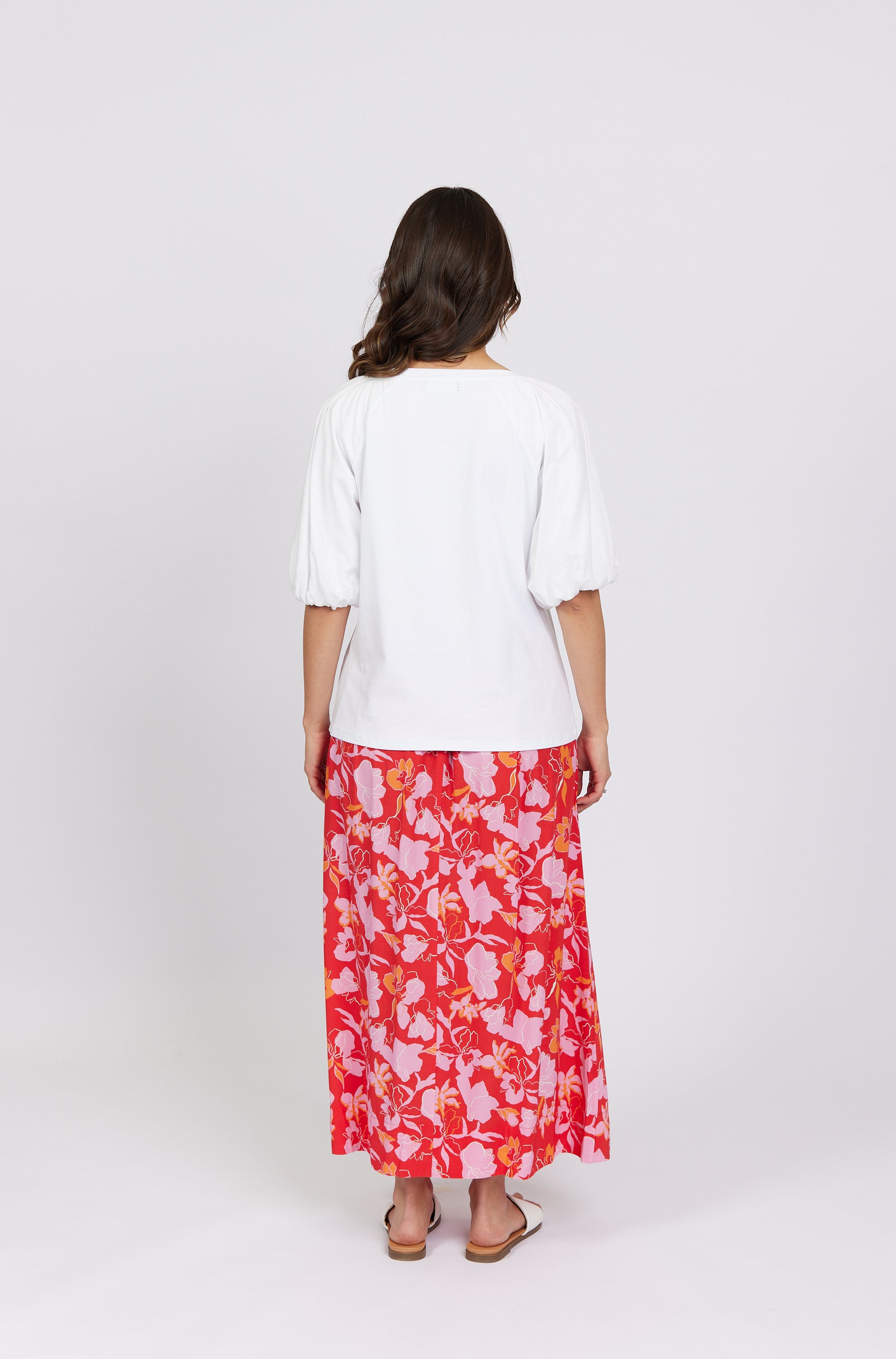 K3050 White - Zoom Top - Knewe Label