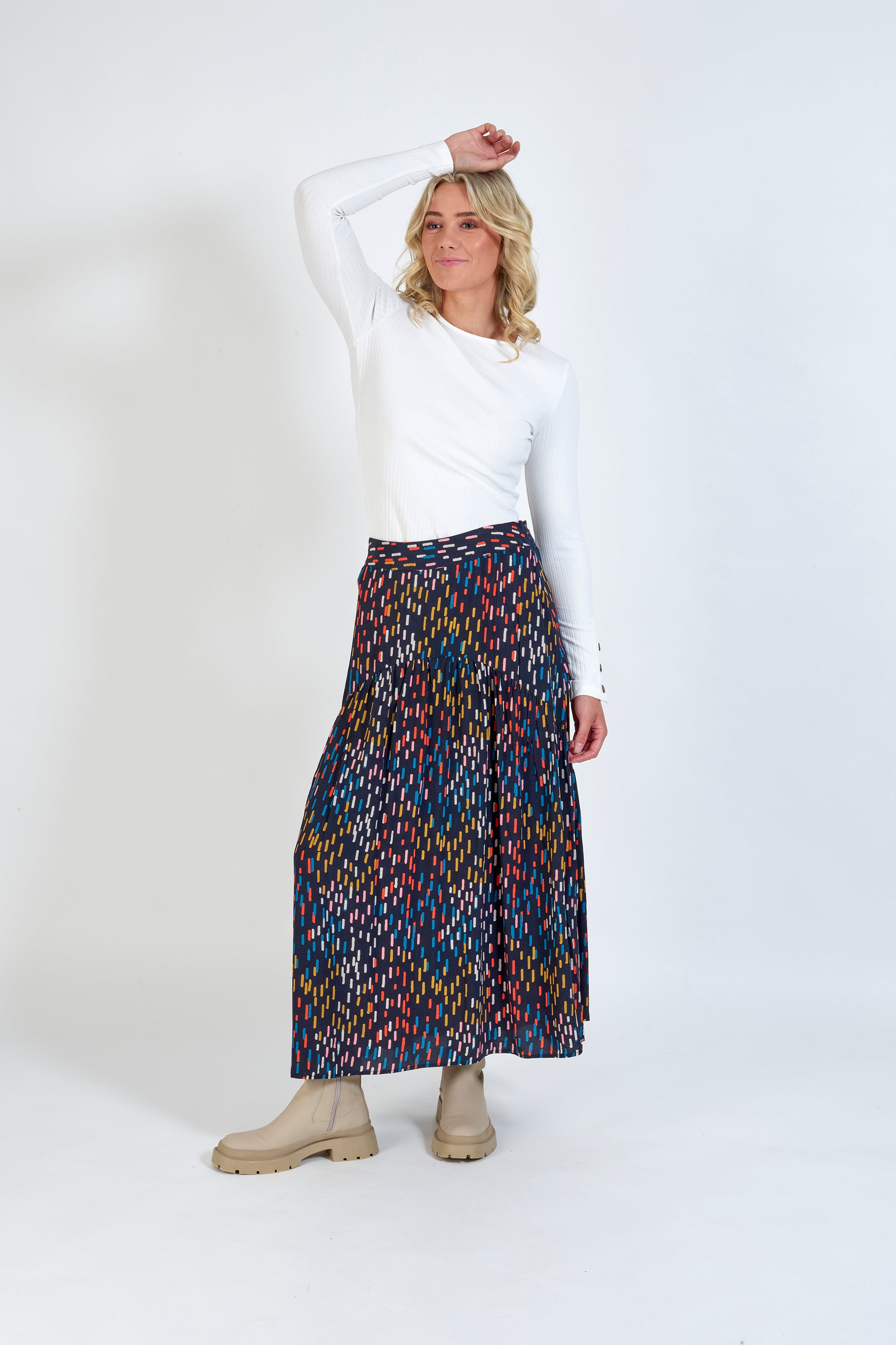 K4018 Illuminate - Vienna Skirt - Knewe Label