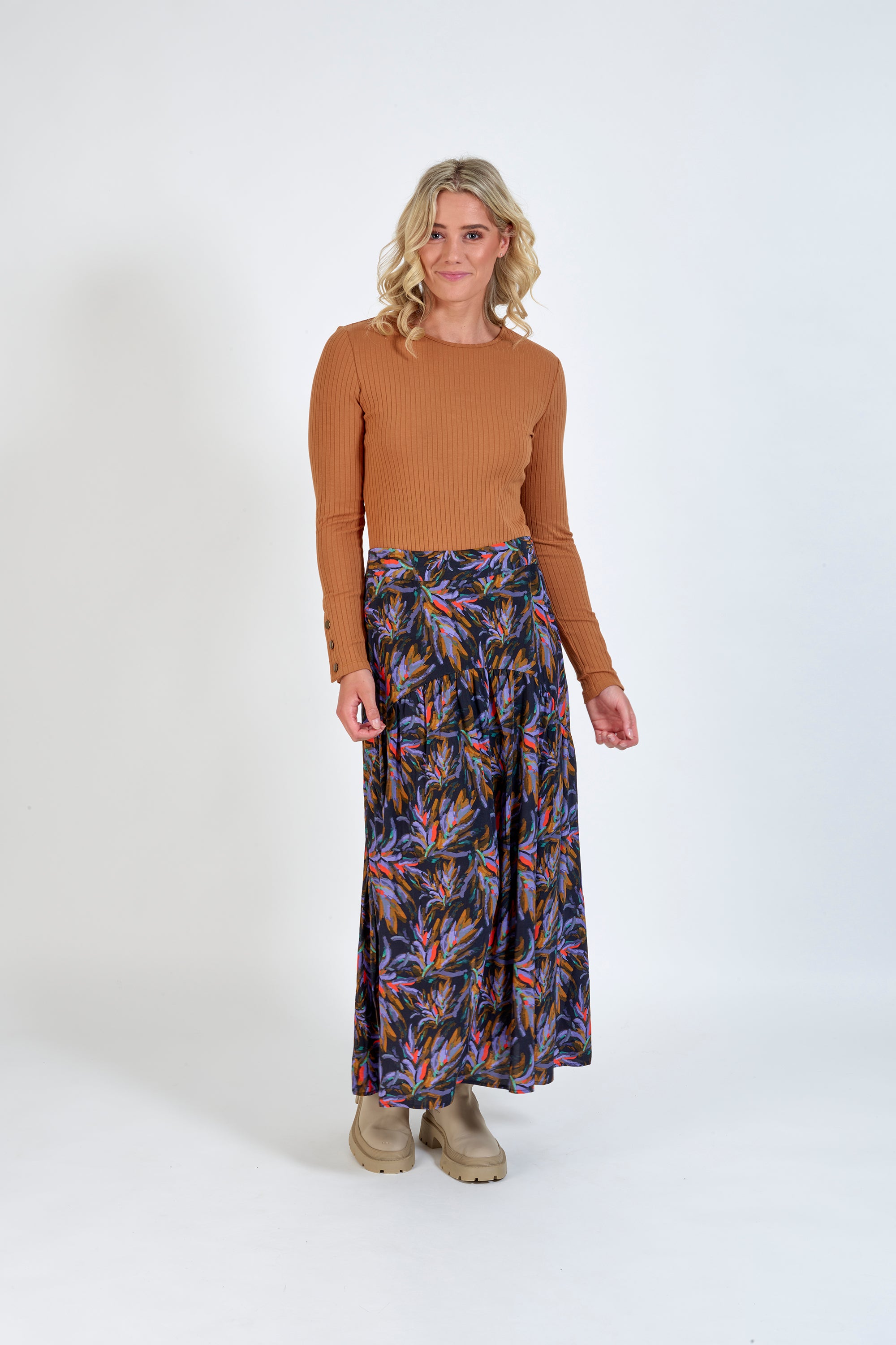K4018 Misty - Vienna Skirt - Knewe Label
