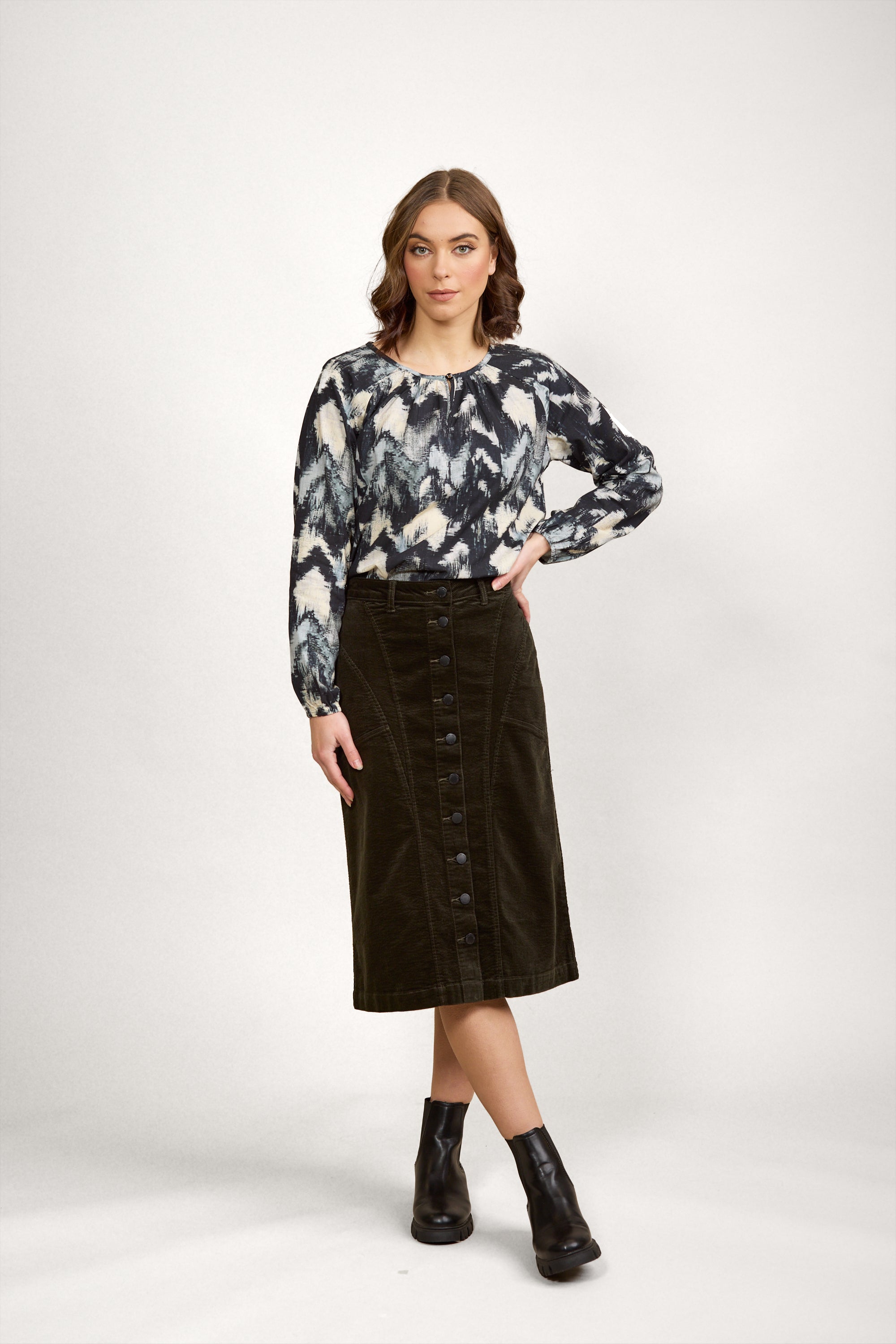 スカート ADERERROR Sig; BK Tag skirt 01 5FT1840 Faux Leather A-Line Skirt In Plus Size Sculpt-Her