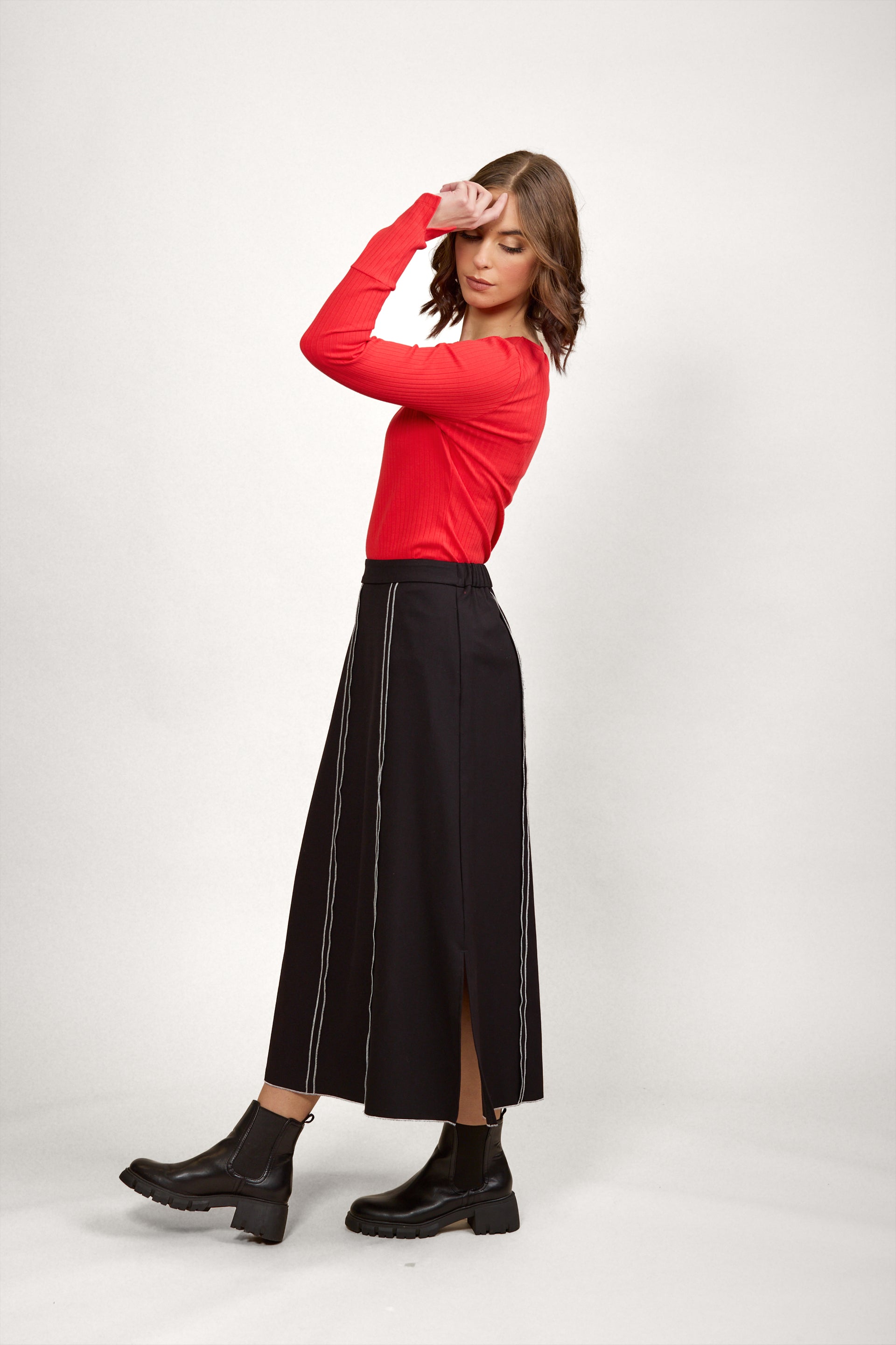 K4033W Frame Skirt - Black/White - Knewe Label