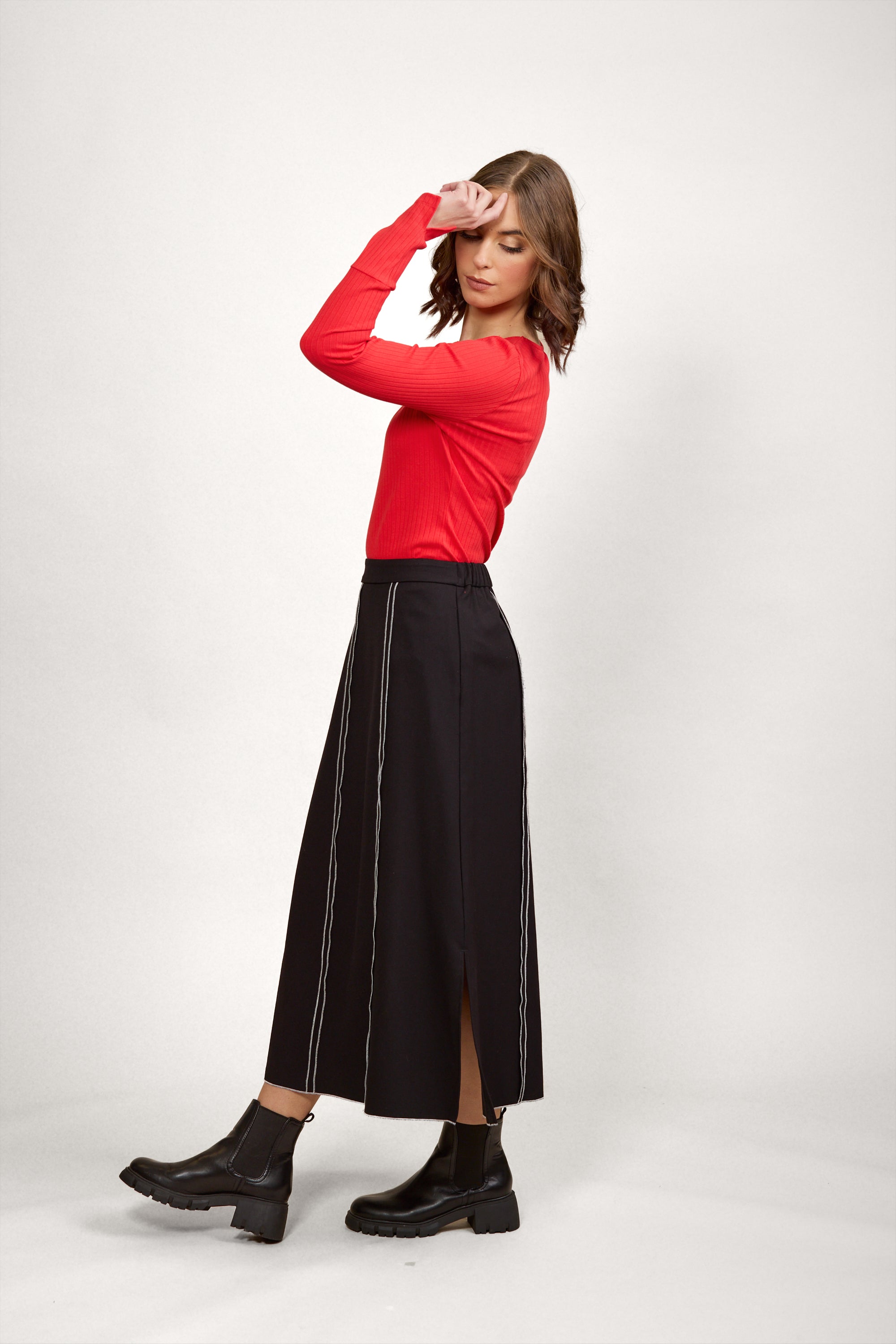 K4033W Frame Skirt - Black/White - Knewe Label