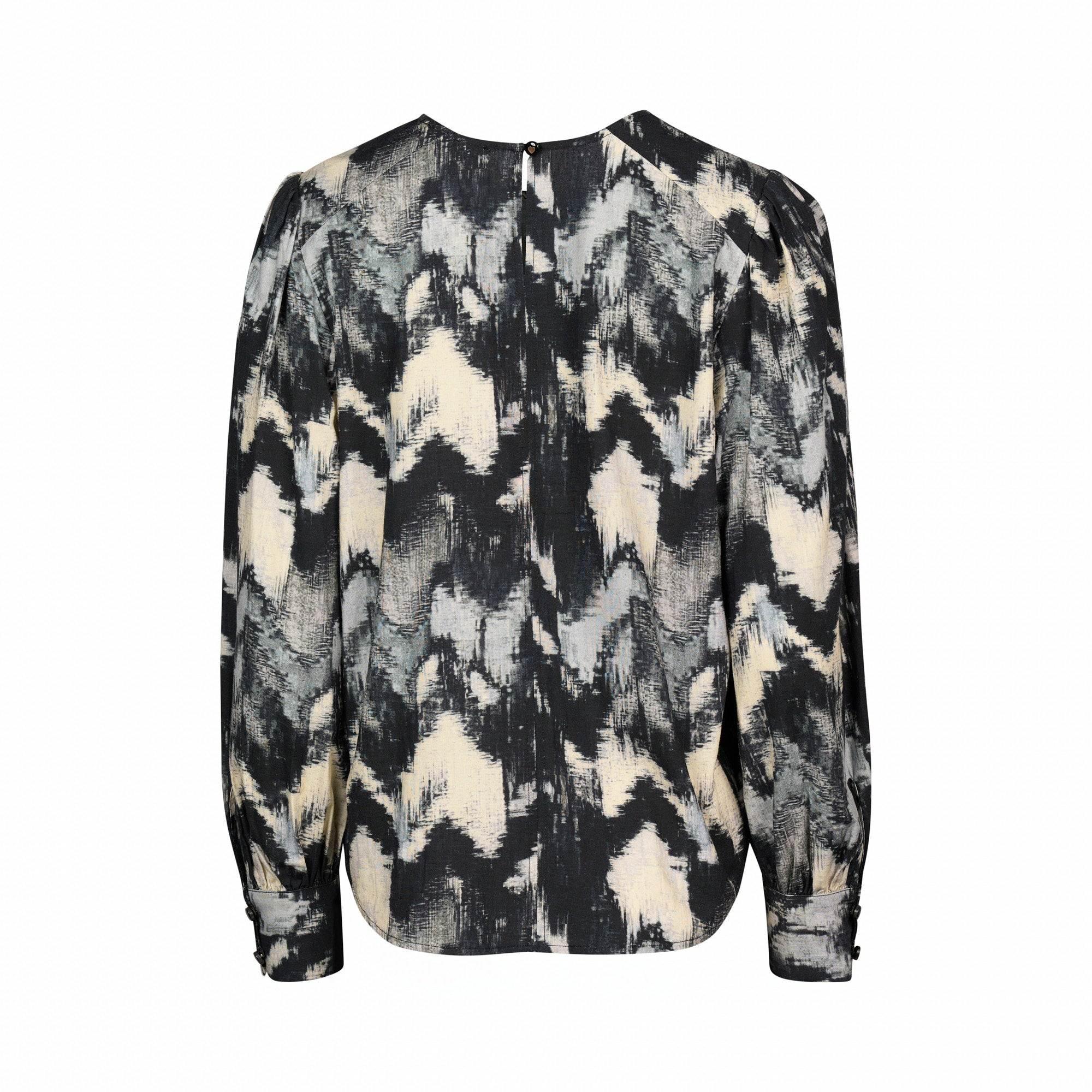 KNEWE Label women's K5070 Lexie Top in Saint - close-up fabric detail