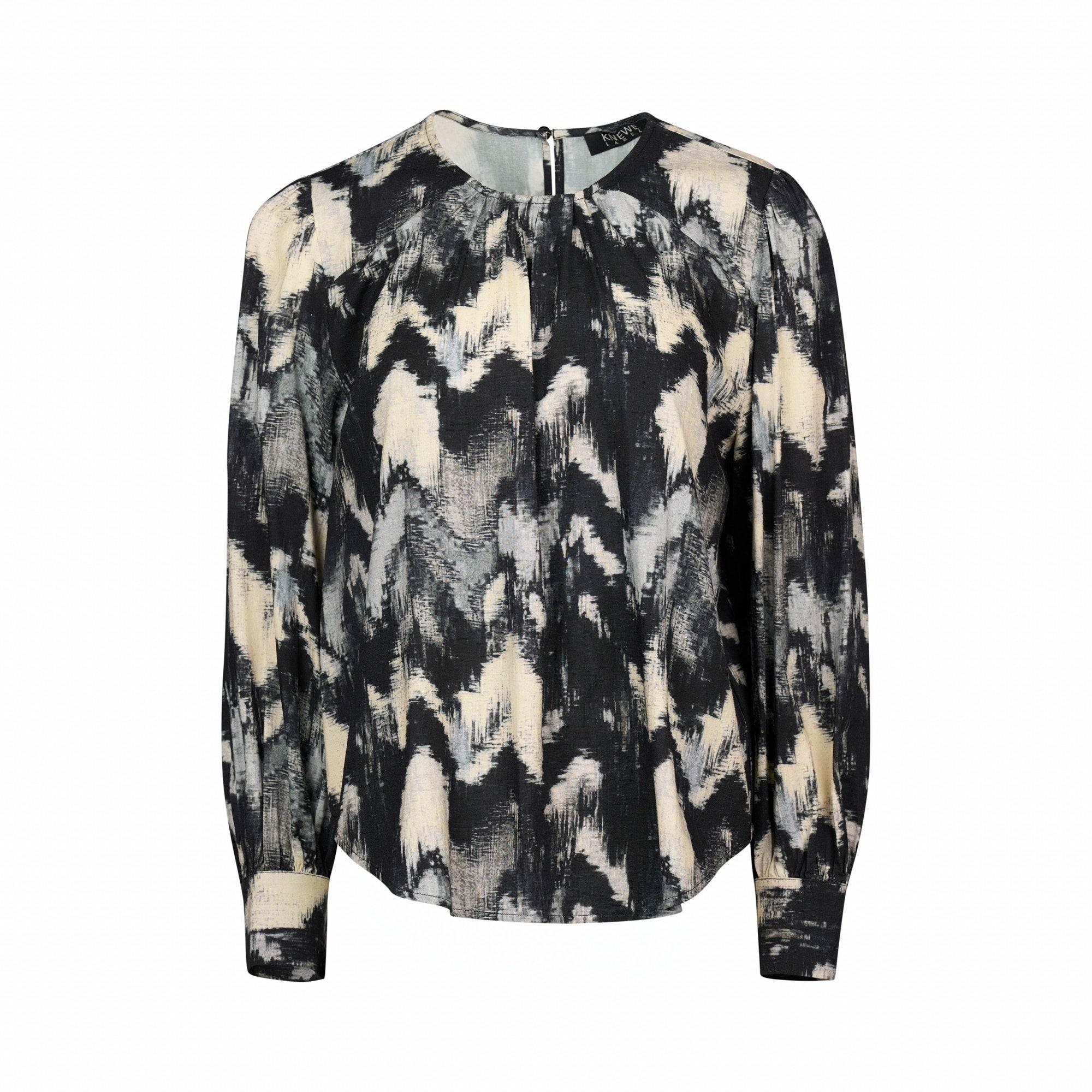 KNEWE Label women's K5070 Lexie Top in Saint - close-up fabric detail