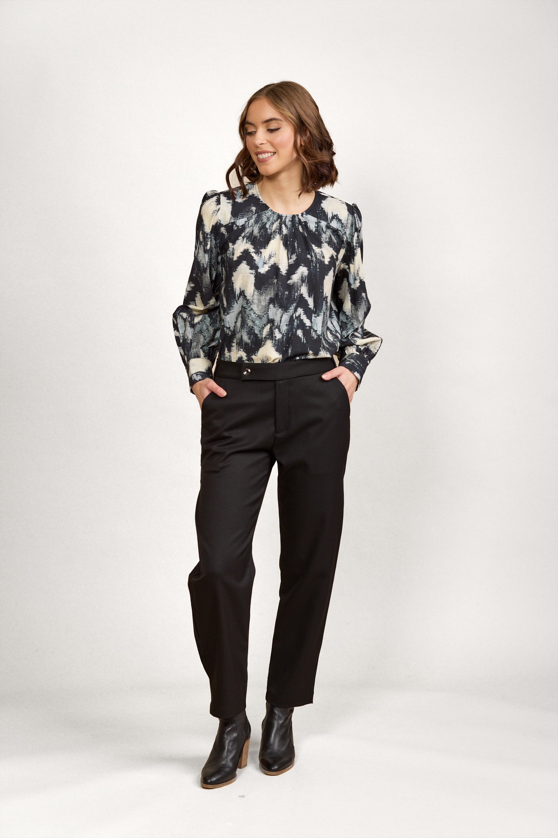 K5070 Lexie Top - Saint - Knewe Label