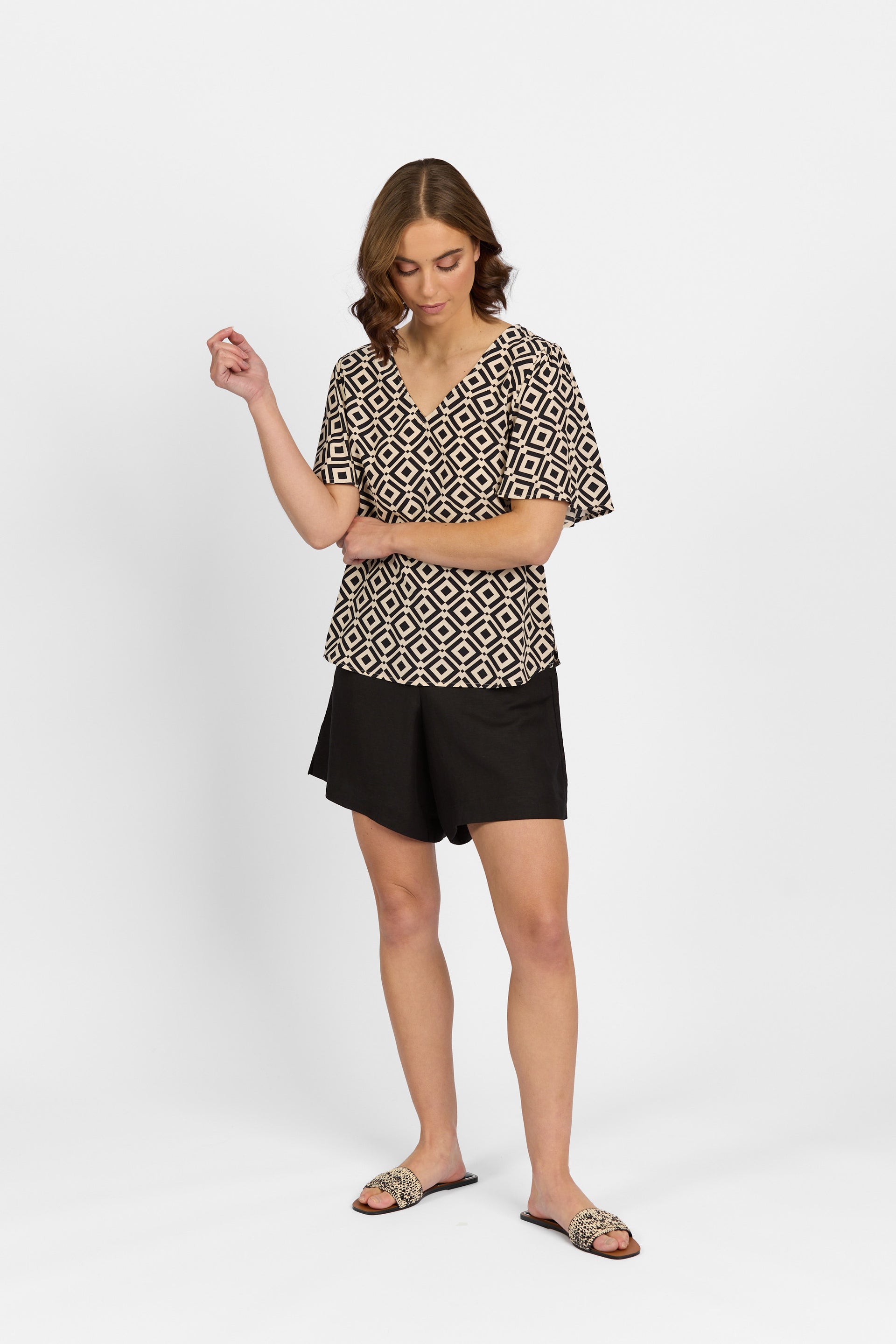 K5077P Theory - Hour Top - Knewe Label