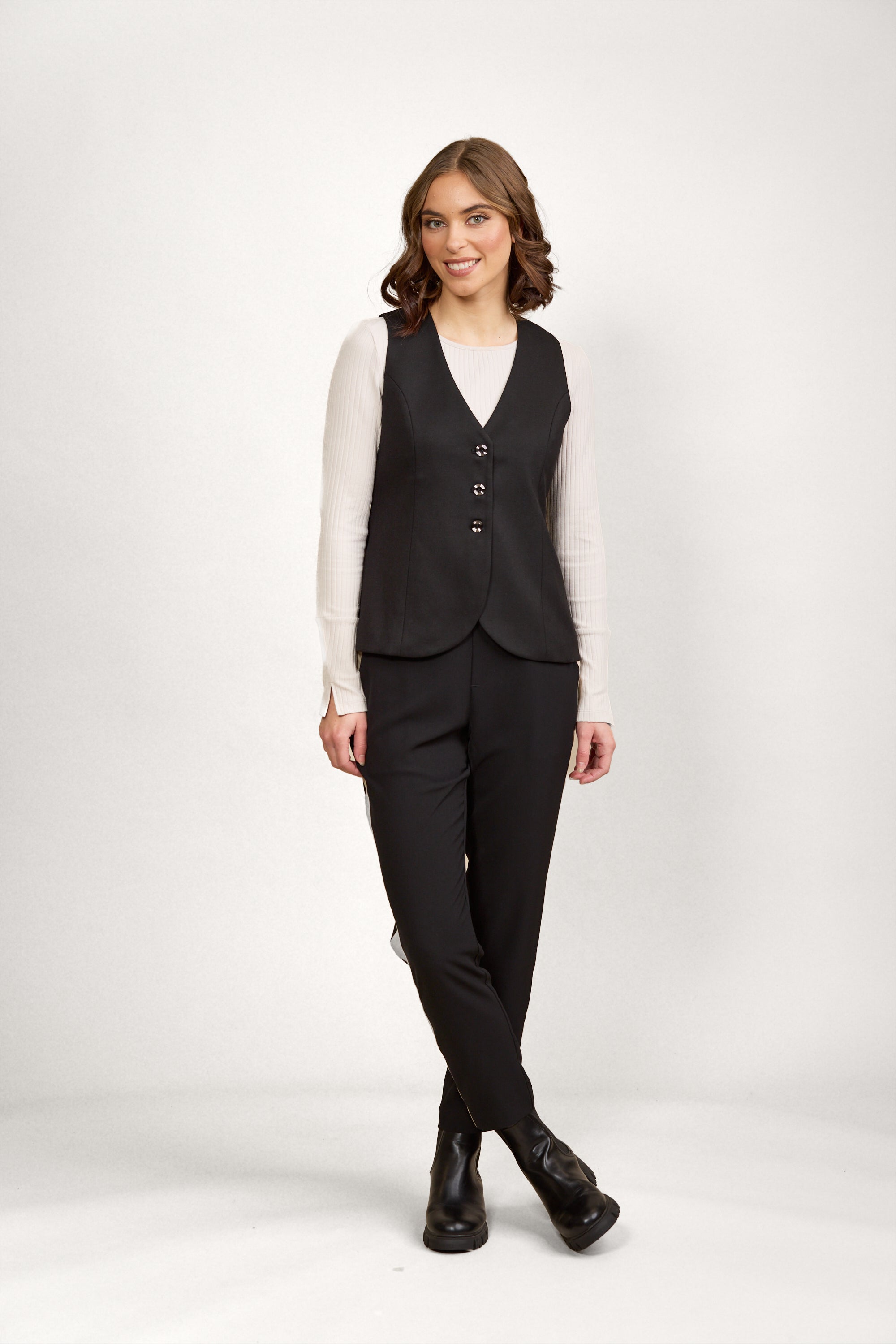 K6042W Florence Vest - Black - Knewe Label