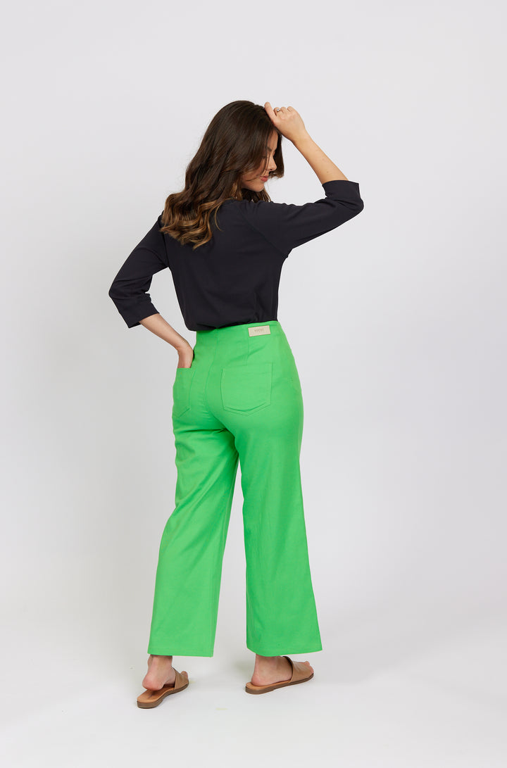K7082 Apple - Ace Jean - Knewe Label