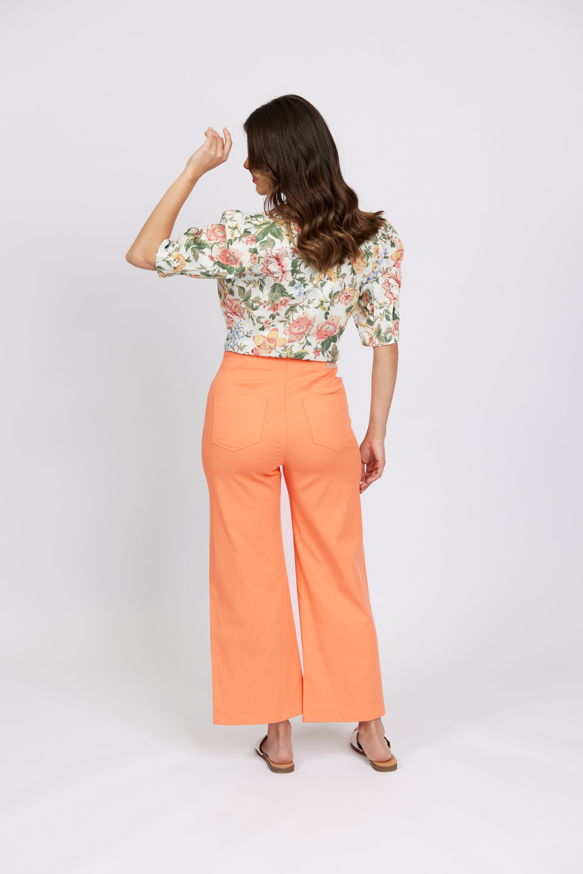 K7082 Apricot - Ace Jean - Knewe Label