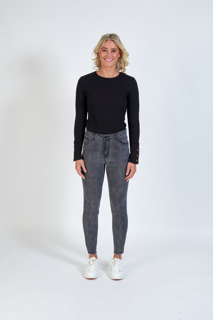 K7087 Space Grey - Sammy Jean - Knewe Label