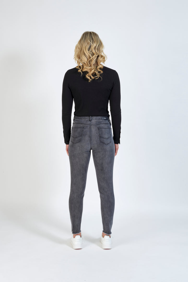 K7087 Space Grey - Sammy Jean - Knewe Label
