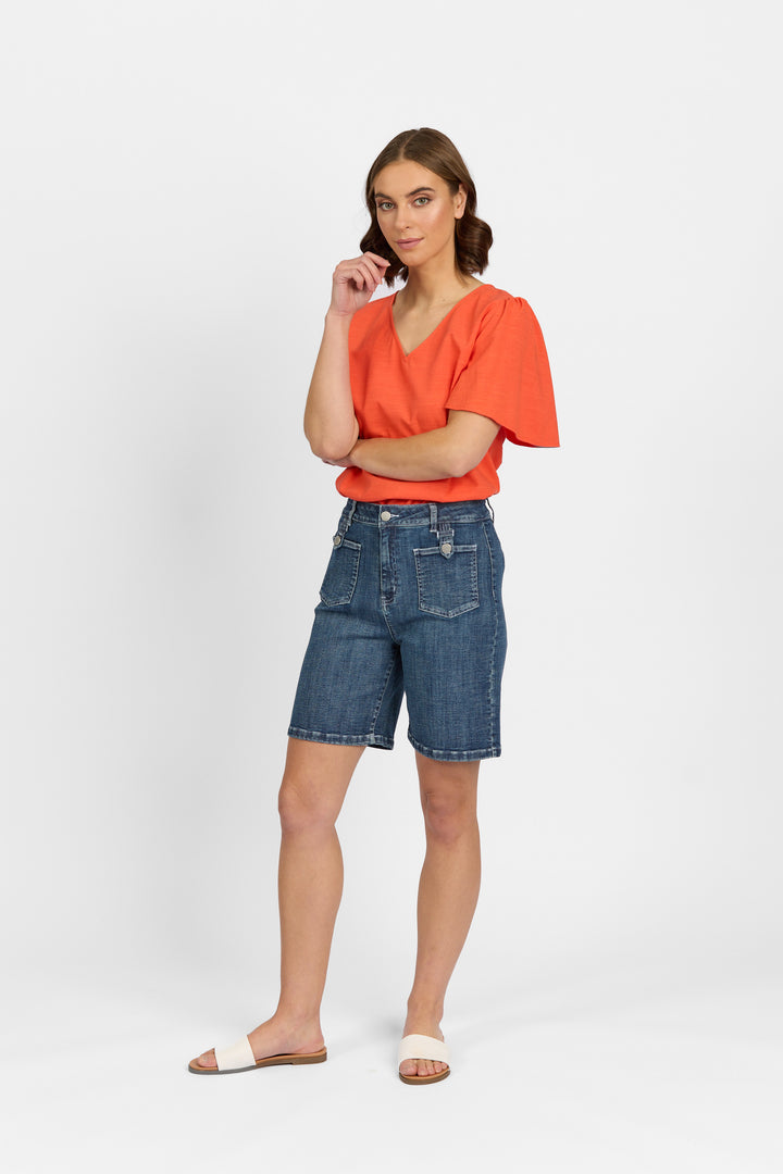 K8011 Mid Wash - Club Short - Knewe Label