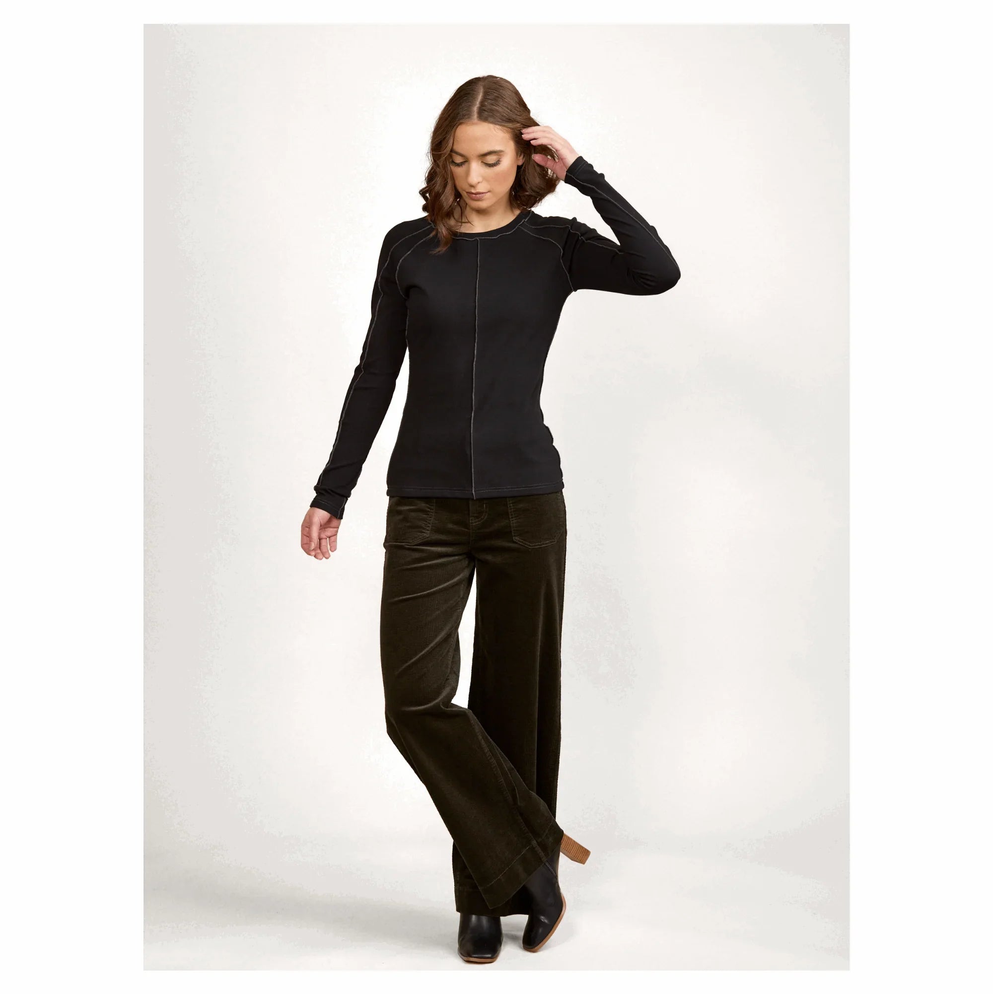 KNEWE Label women's K3054 Alex Top Black in Charcoal - close-up fabric detail