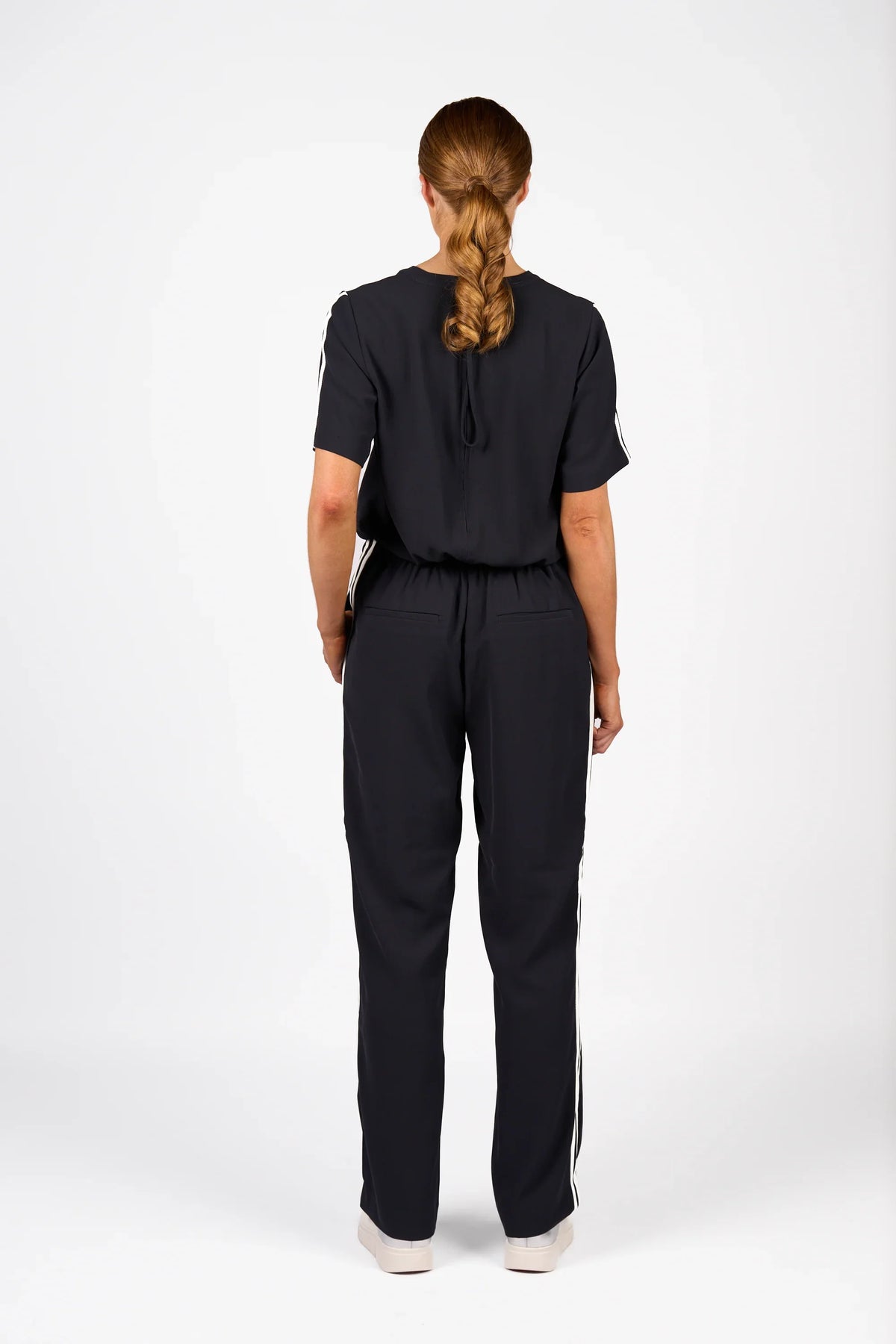 KNEWE Label women's K1049 Universal Jumpsuit Ink Off in White - close-up fabric detail