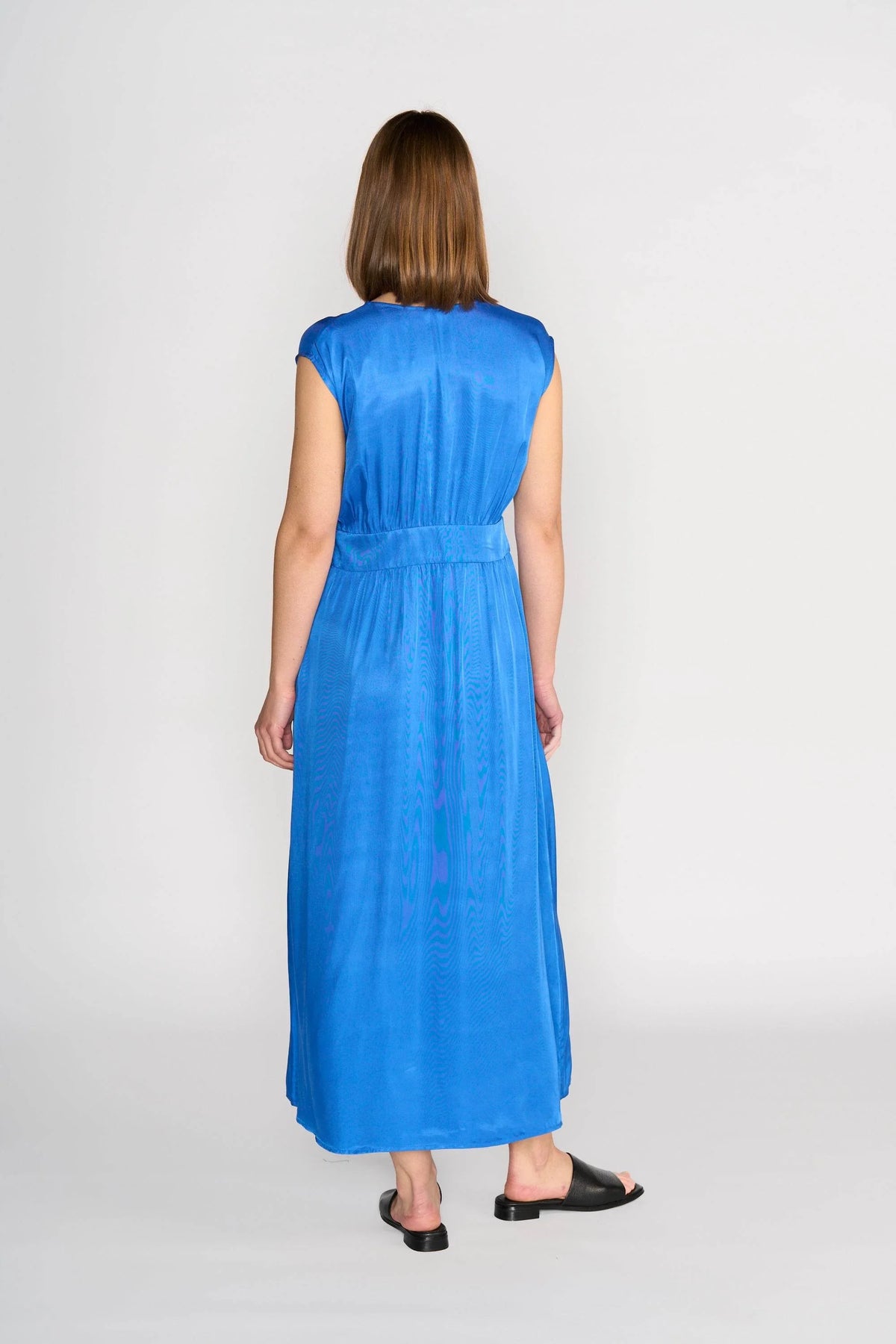 KNEWE Label women's K1051 Global Dress in Sapphire - close-up fabric detail