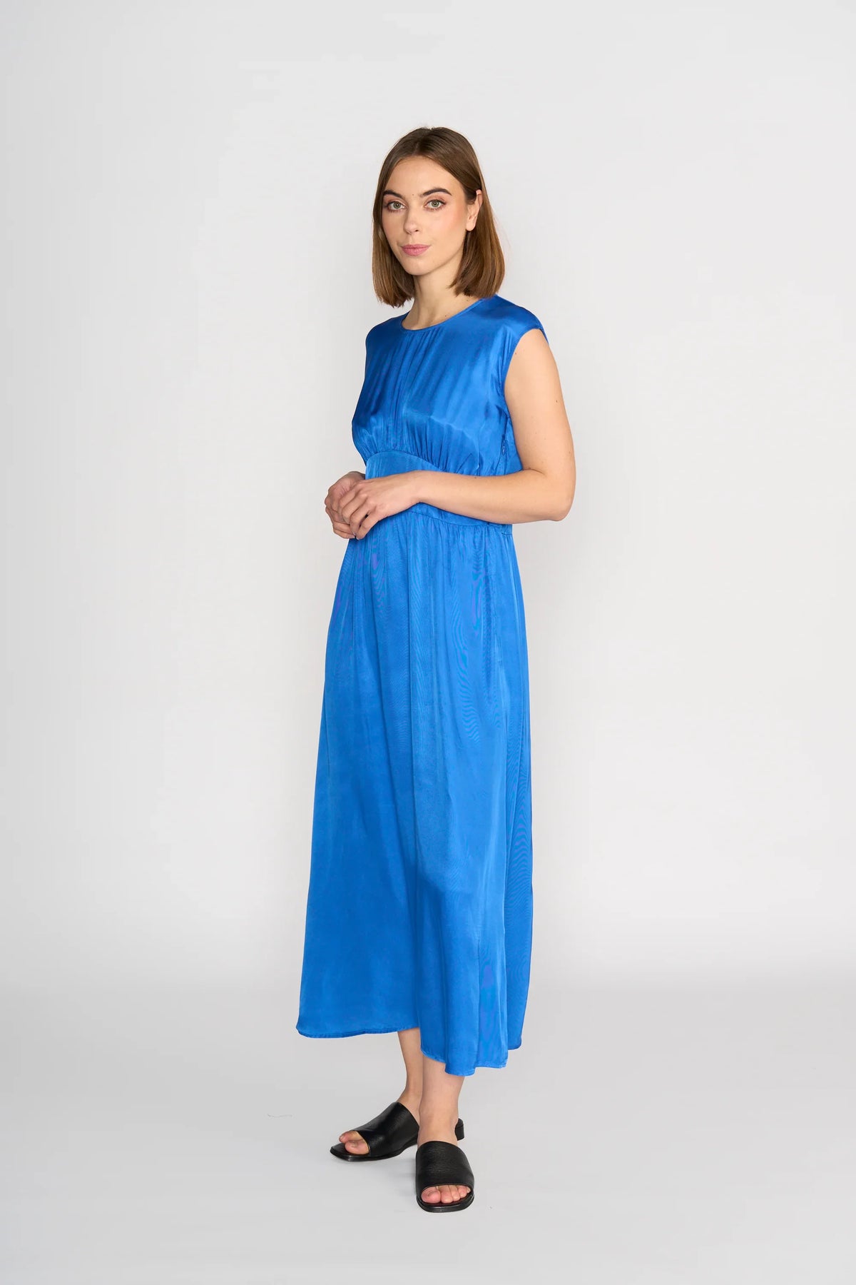 KNEWE Label women's K1051 Global Dress in Sapphire - close-up fabric detail
