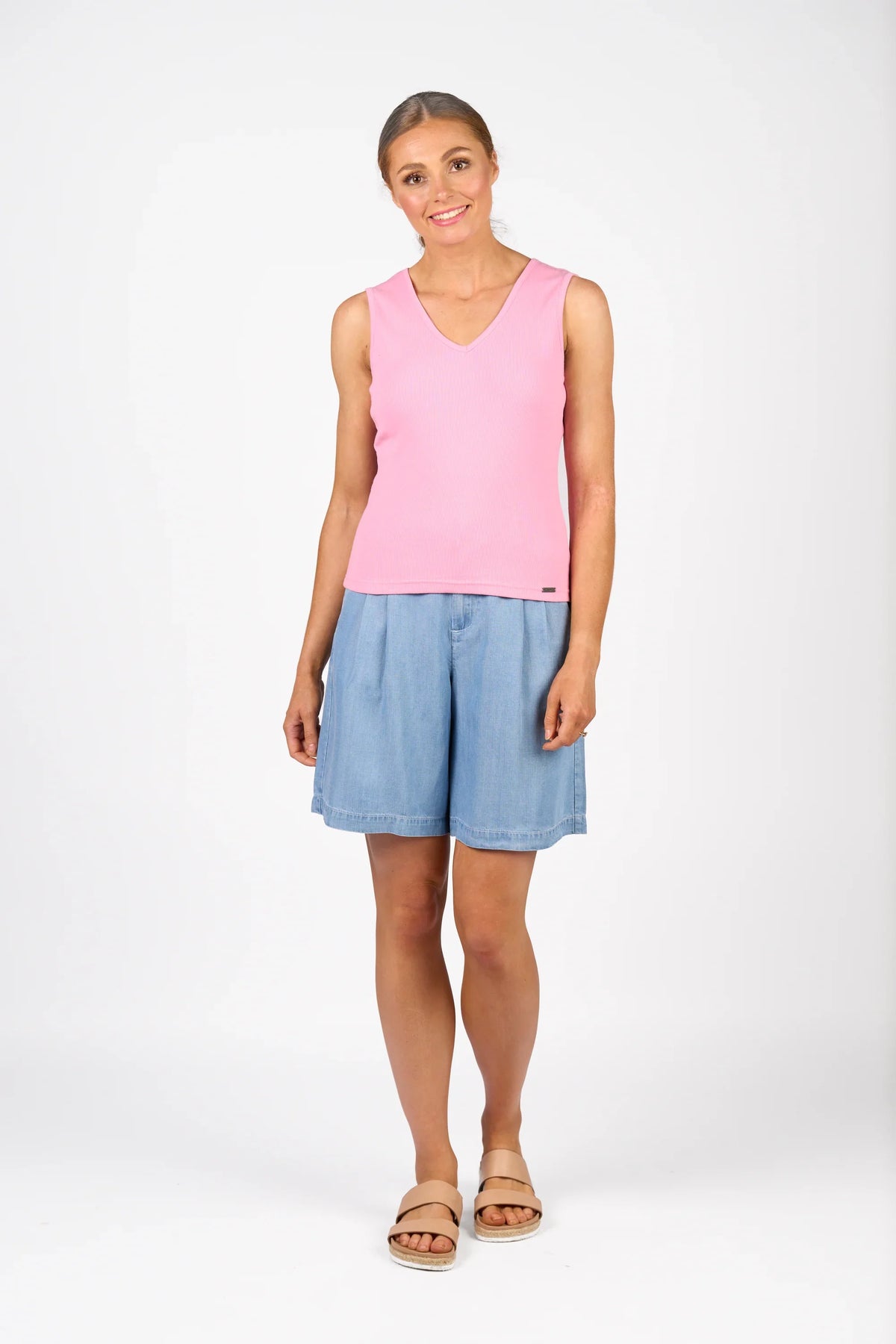 KNEWE Label women's K3060 Vista Tank in Bubblegum - close-up fabric detail