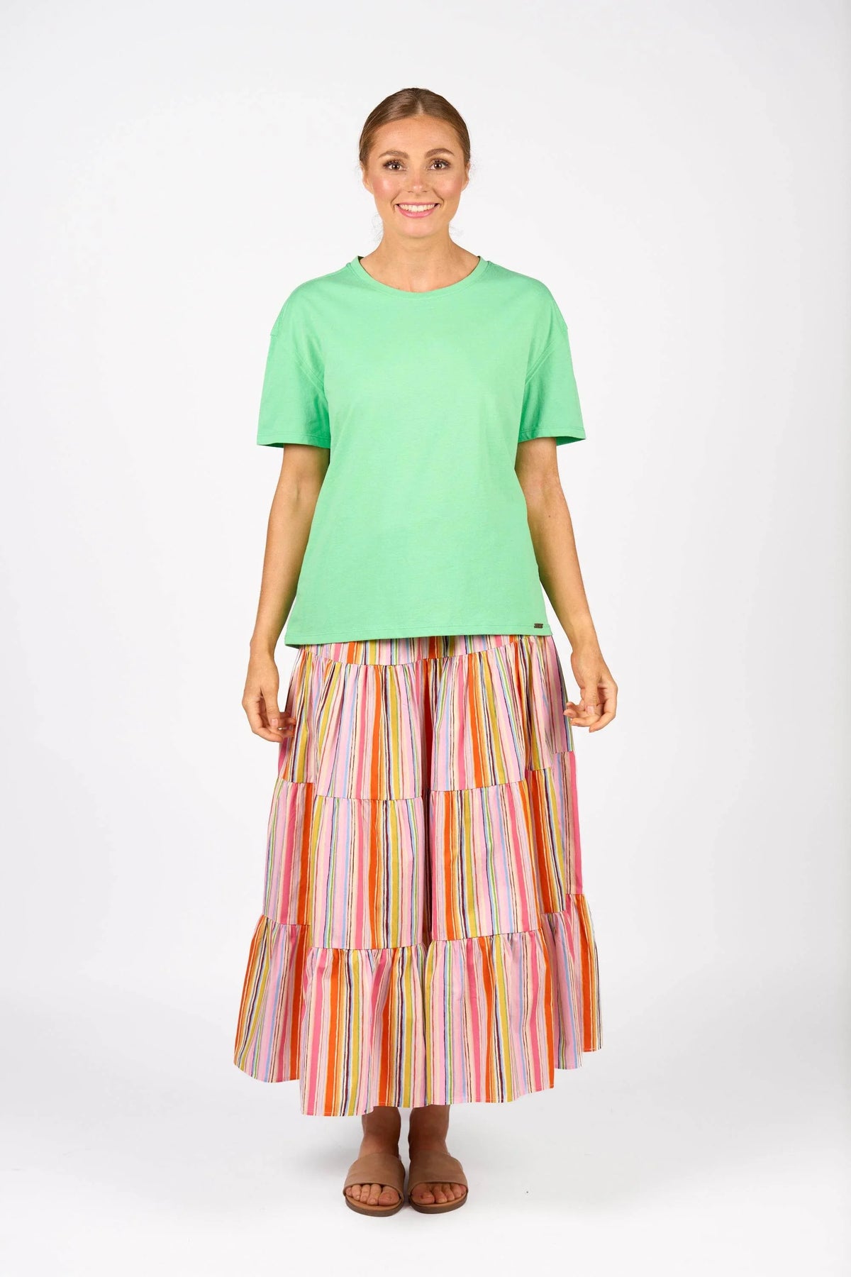 KNEWE Label women's K3063 Ultra Tee in Kermit - close-up fabric detail