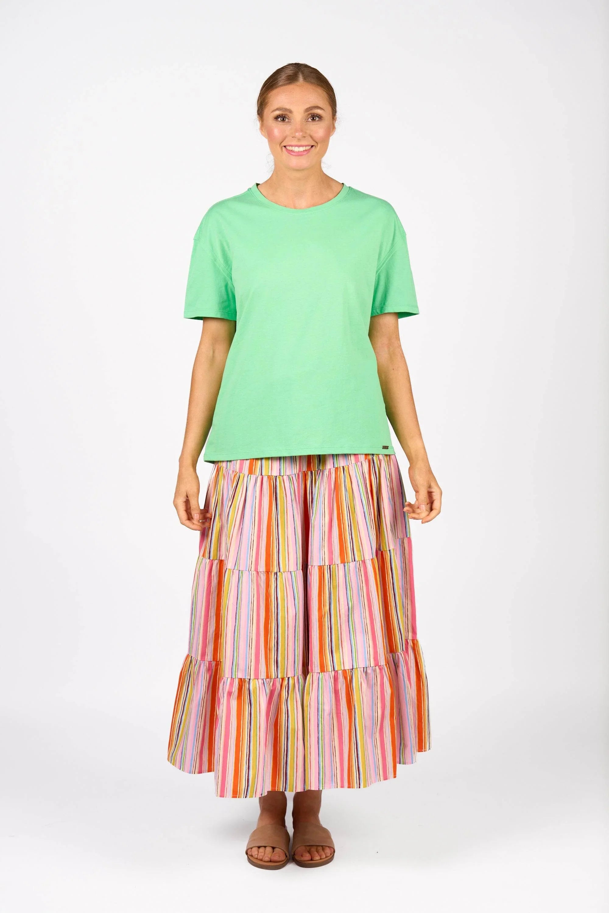 KNEWE Label women's K3063 Ultra Tee in Kermit - close-up fabric detail