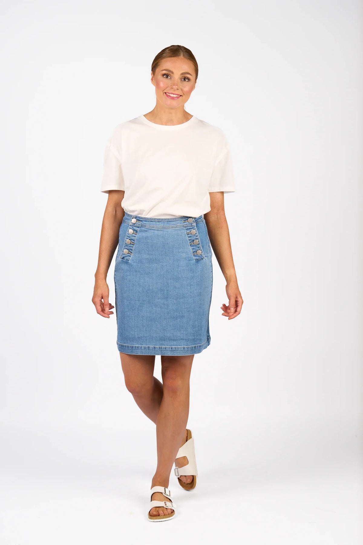 KNEWE Label women's K4039 Ridge Skirt in Malibu - close-up fabric detail