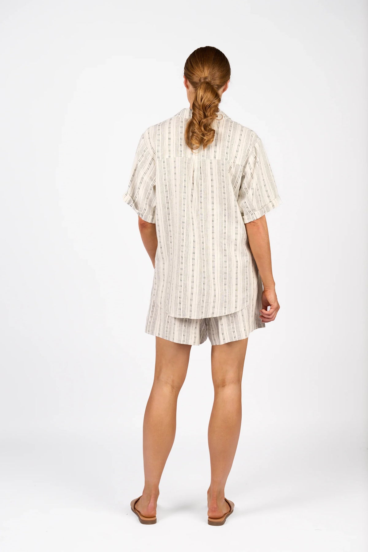 KNEWE Label women's K5079 Infinity Shirt in Stripe - close-up fabric detail