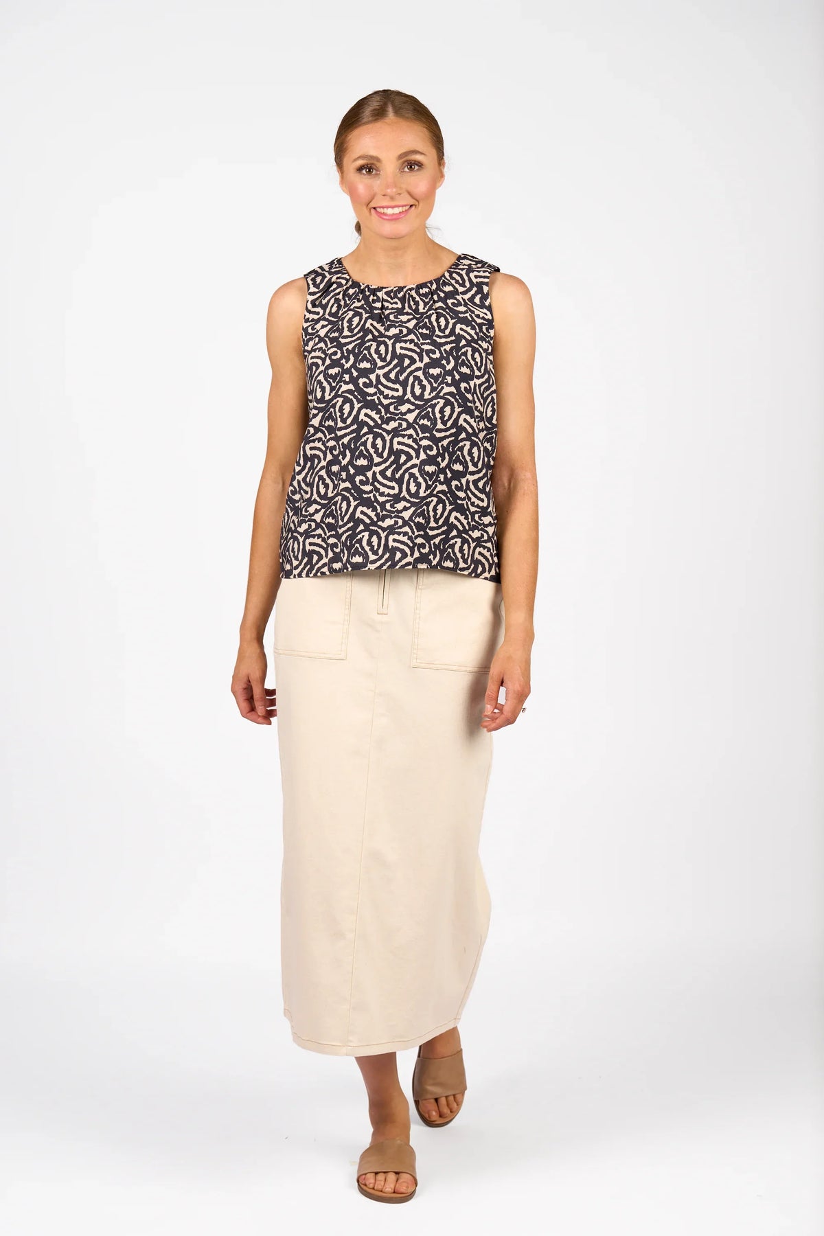 KNEWE Label women's K5098 Elle Top in Soul - close-up fabric detail