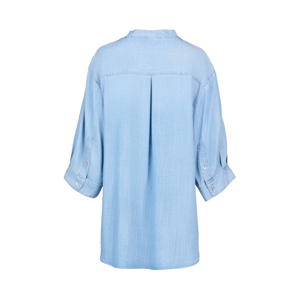 KNEWE Label women's K5101P Holiday Shirt Light in Blue - close-up fabric detail