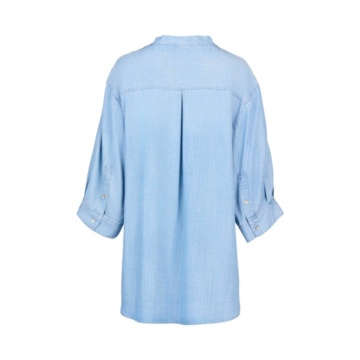 KNEWE Label women's K5101P Holiday Shirt Light in Blue - close-up fabric detail