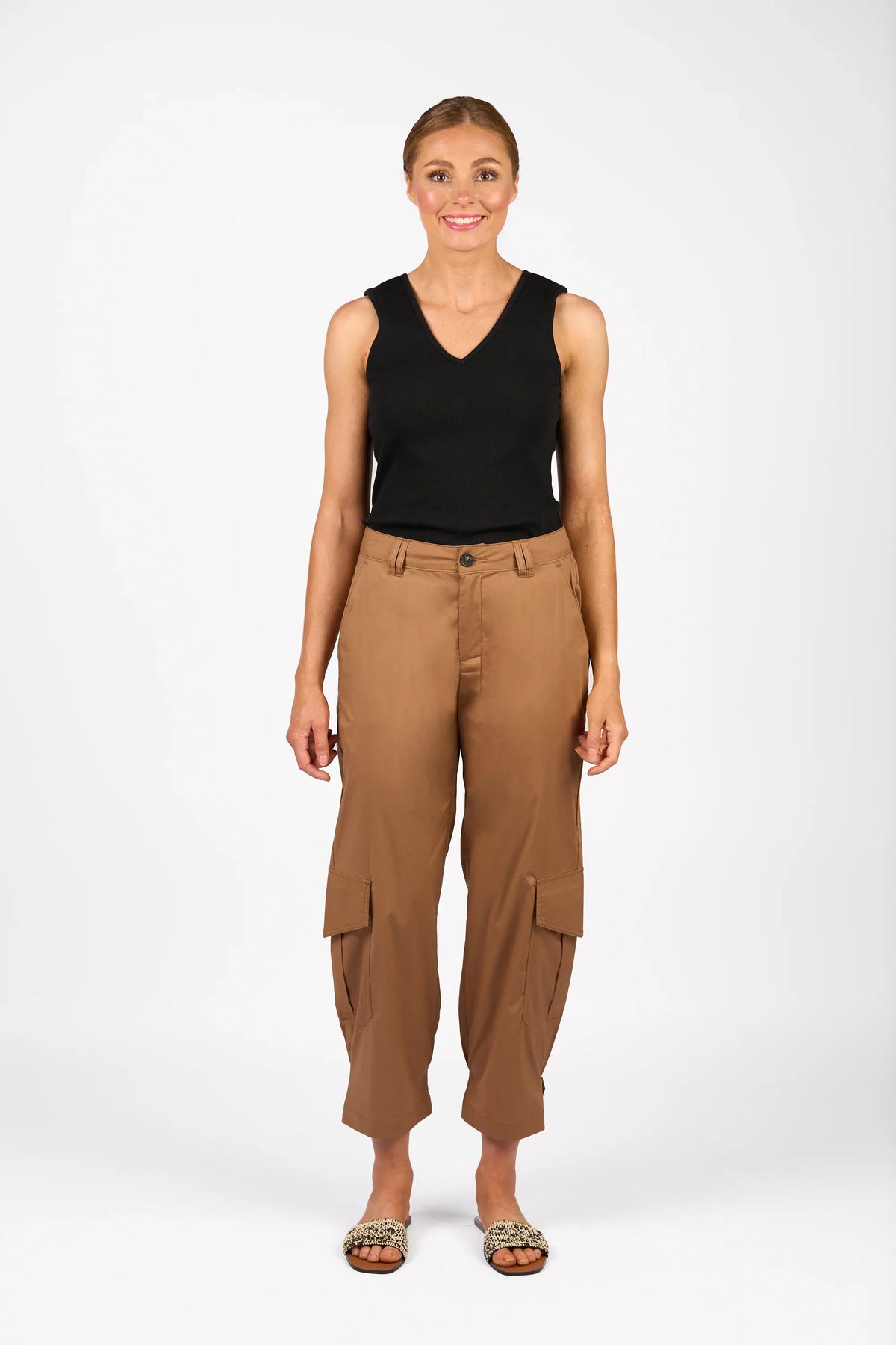 KNEWE Label women's K7107 Series Pant in Caramel - close-up fabric detail