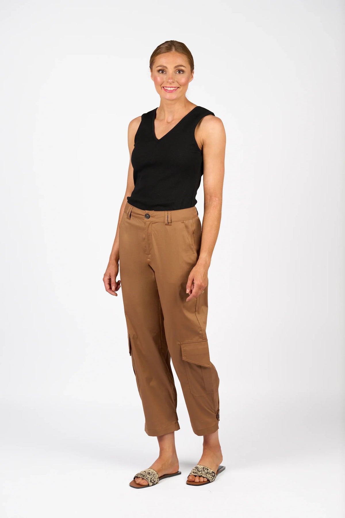 KNEWE Label women's K7107 Series Pant in Caramel - close-up fabric detail