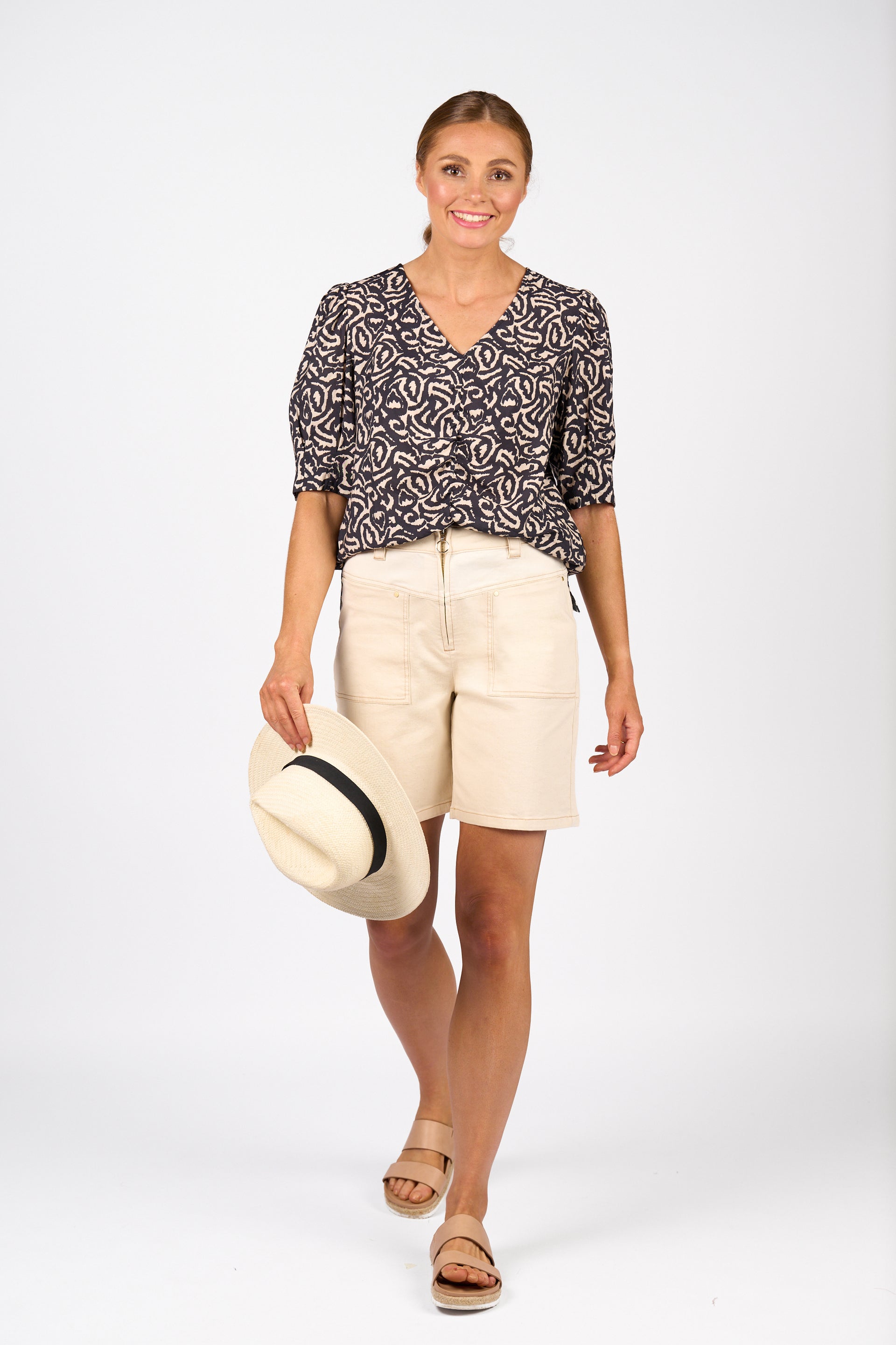 K8016 Spin Short - Natural Denim